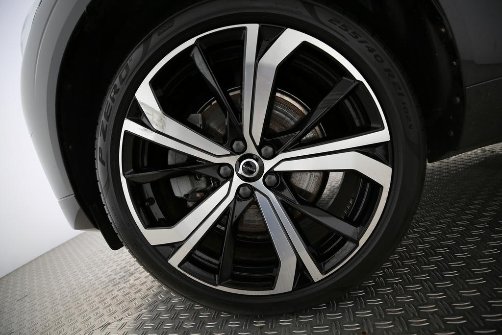 VOLVO XC60 2.0 T6 TE R-Design eAWD-image-9