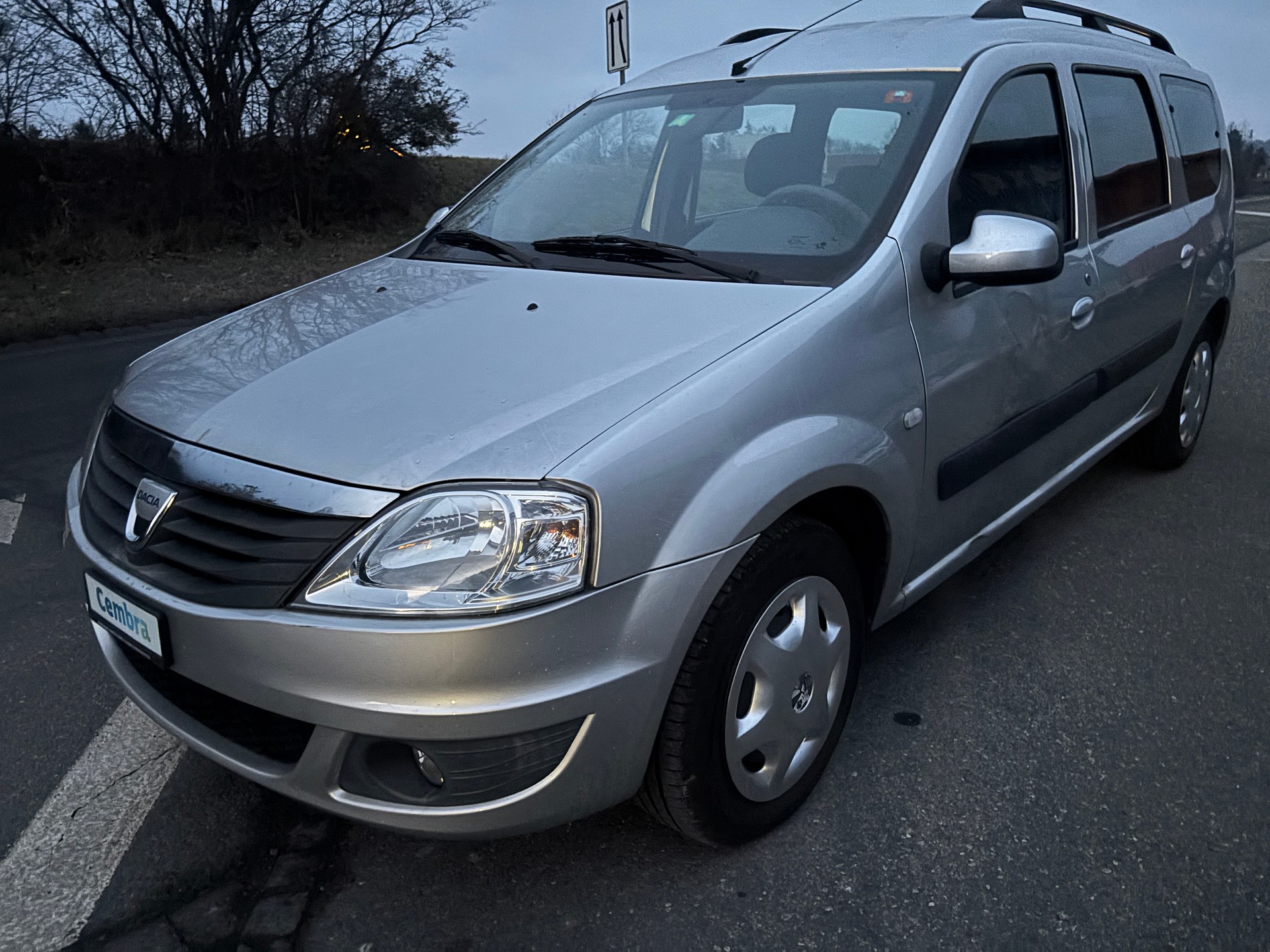 DACIA Logan 1.6 16V E85 Lauréate-image-1