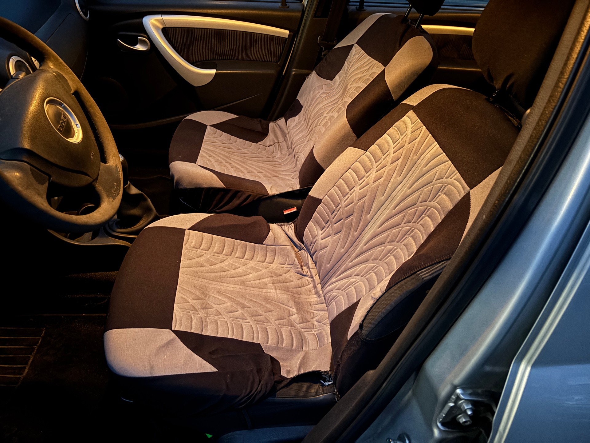DACIA Logan 1.6 16V E85 Lauréate-image-10