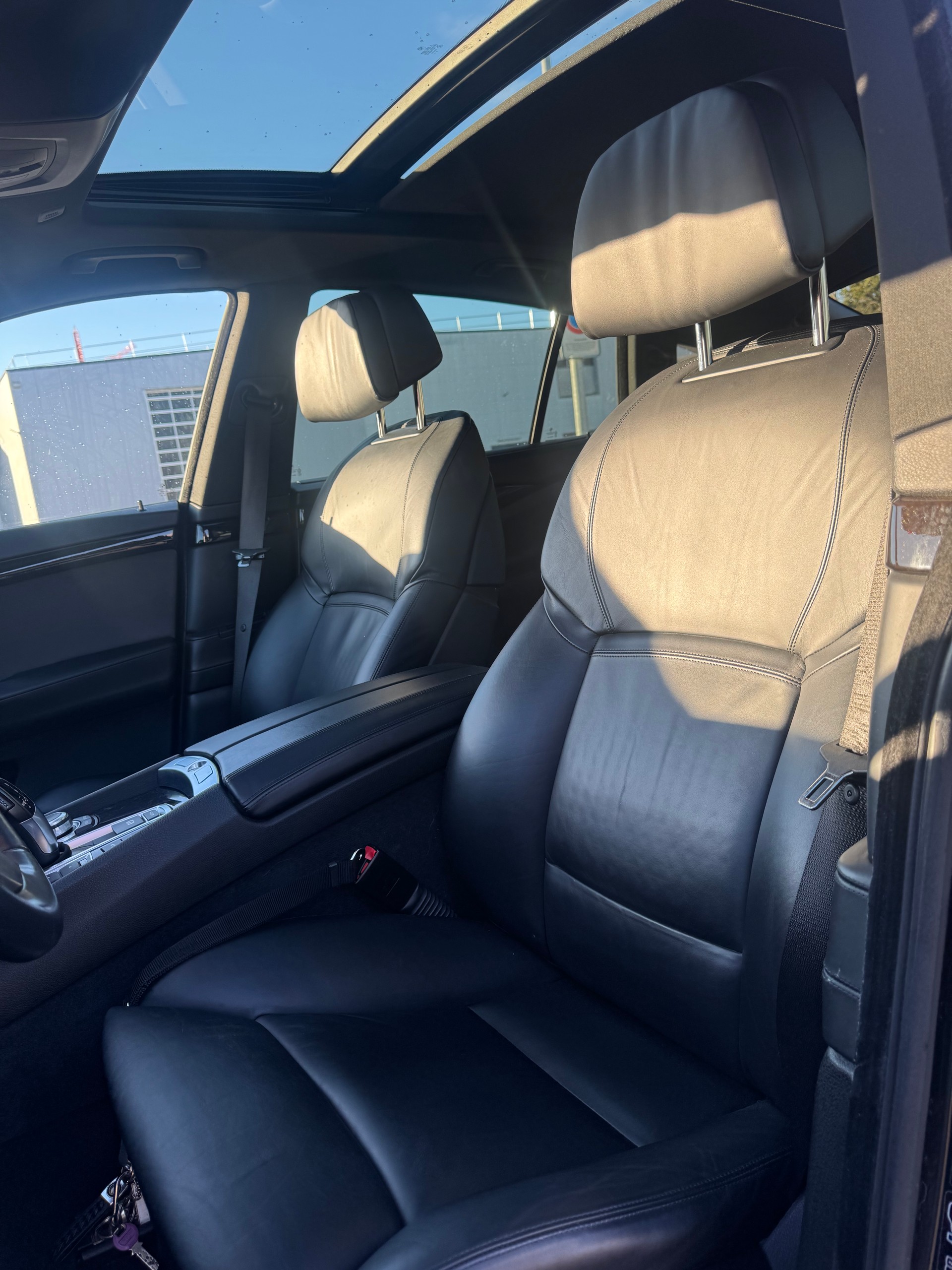 BMW 550i xDrive GT Steptronic-image-9