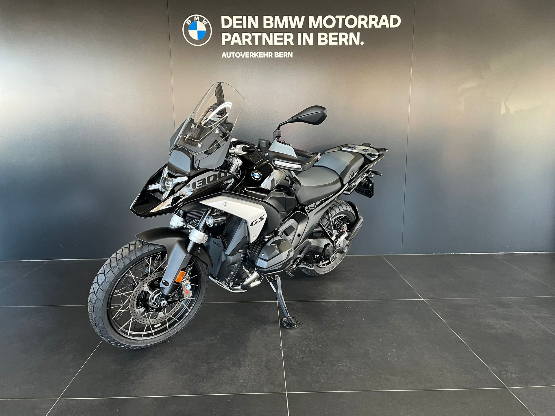 BMW R 1300 GS - ab 262.- im 2.9% Leasing*-showroom-element-2