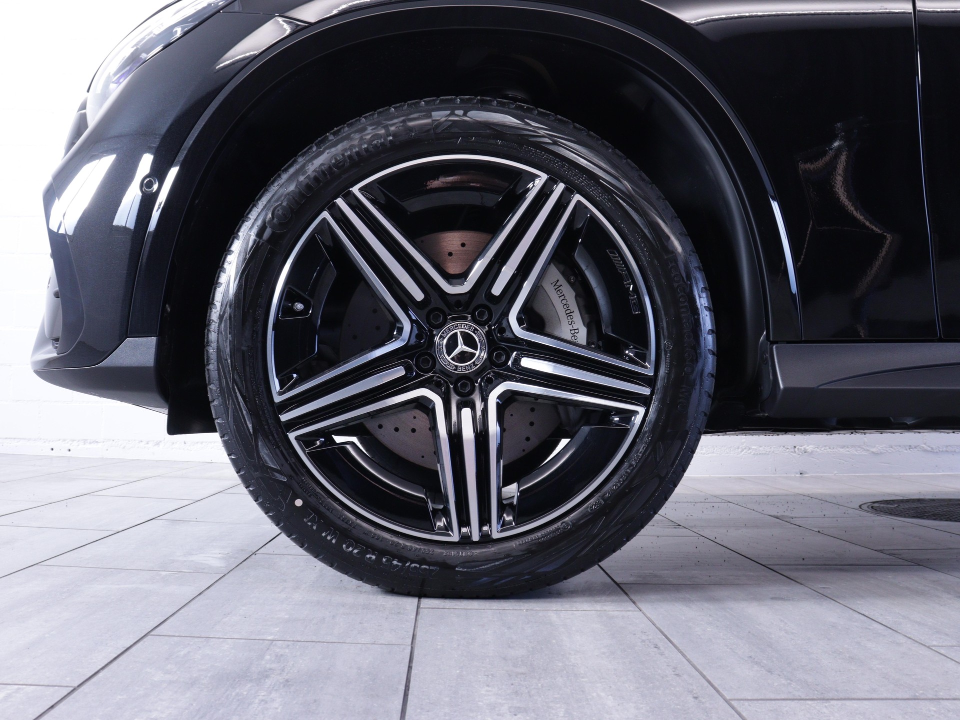 MERCEDES-BENZ GLC 220 d AMG Line 4matic-image-16