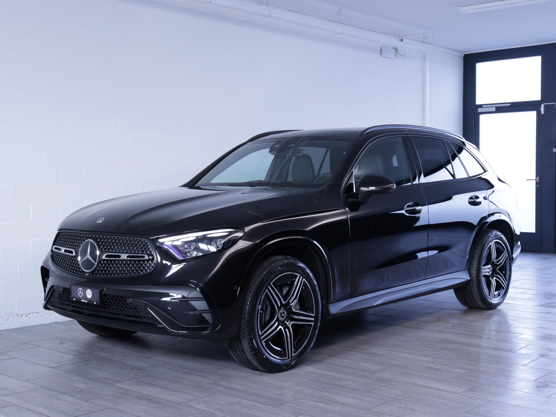 MERCEDES-BENZ GLC 220 d AMG Line 4matic-image-0