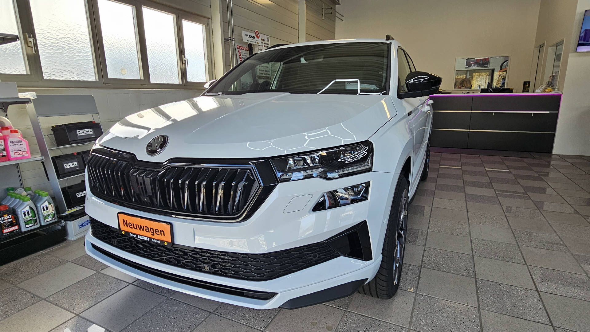 SKODA Karoq 2.0 TSI SportLine 4x4 DSG-image-6