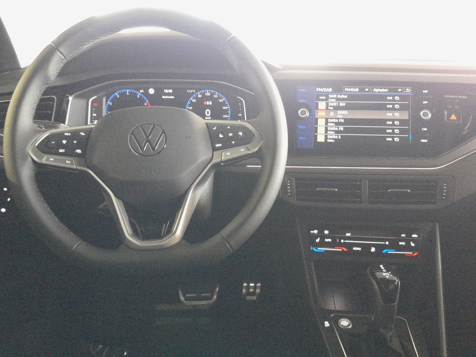VW Polo 1.0 TSI R-Line DSG-image-8