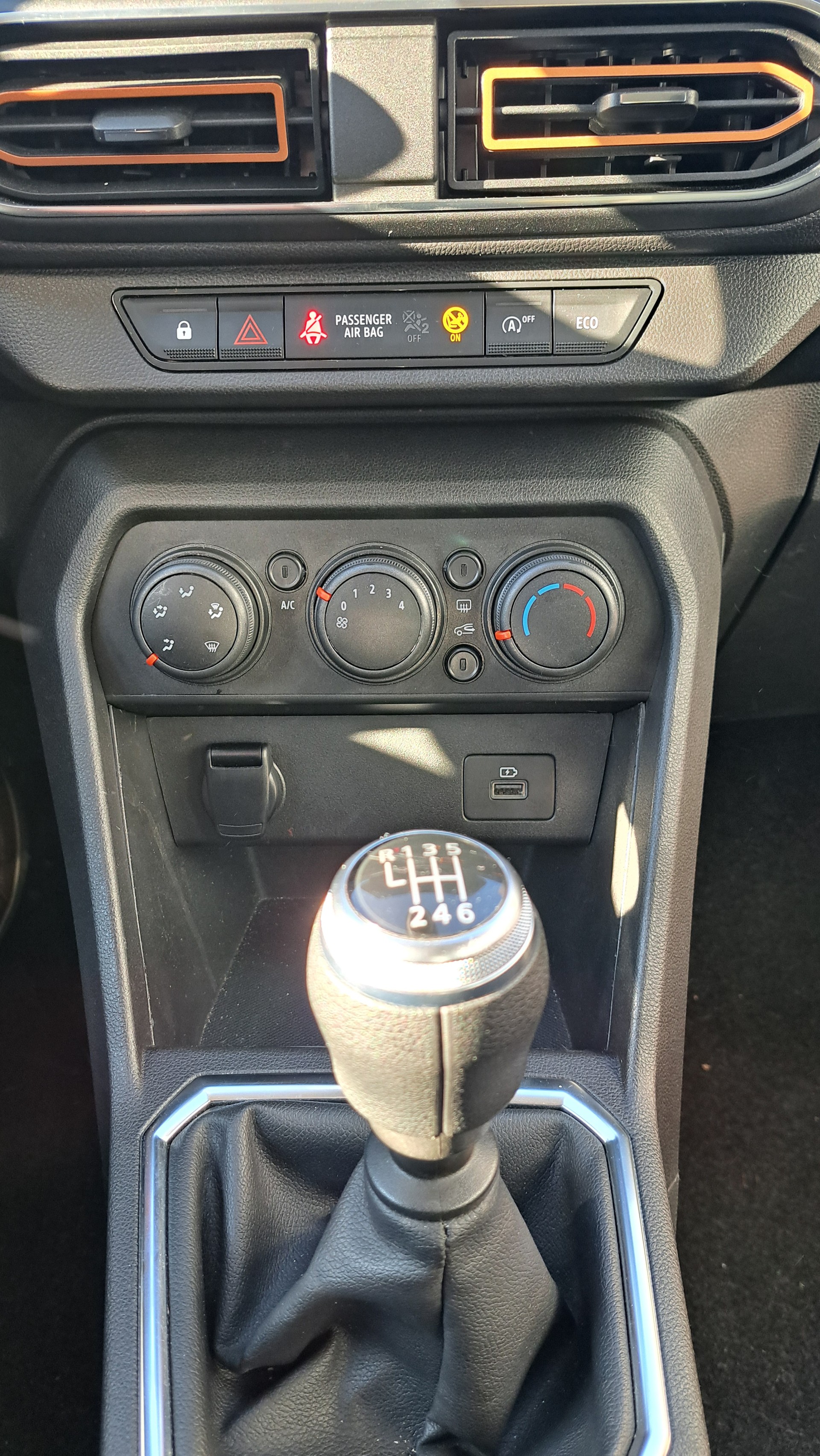 DACIA Sandero Stepway TCe 90 Comfort-image-14