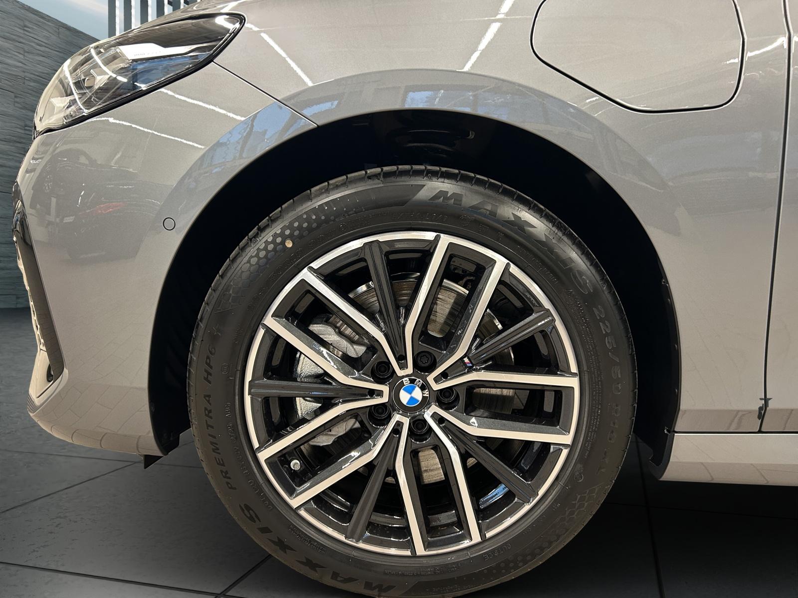 BMW 230e xDrive Active Tourer M Sport-image-8