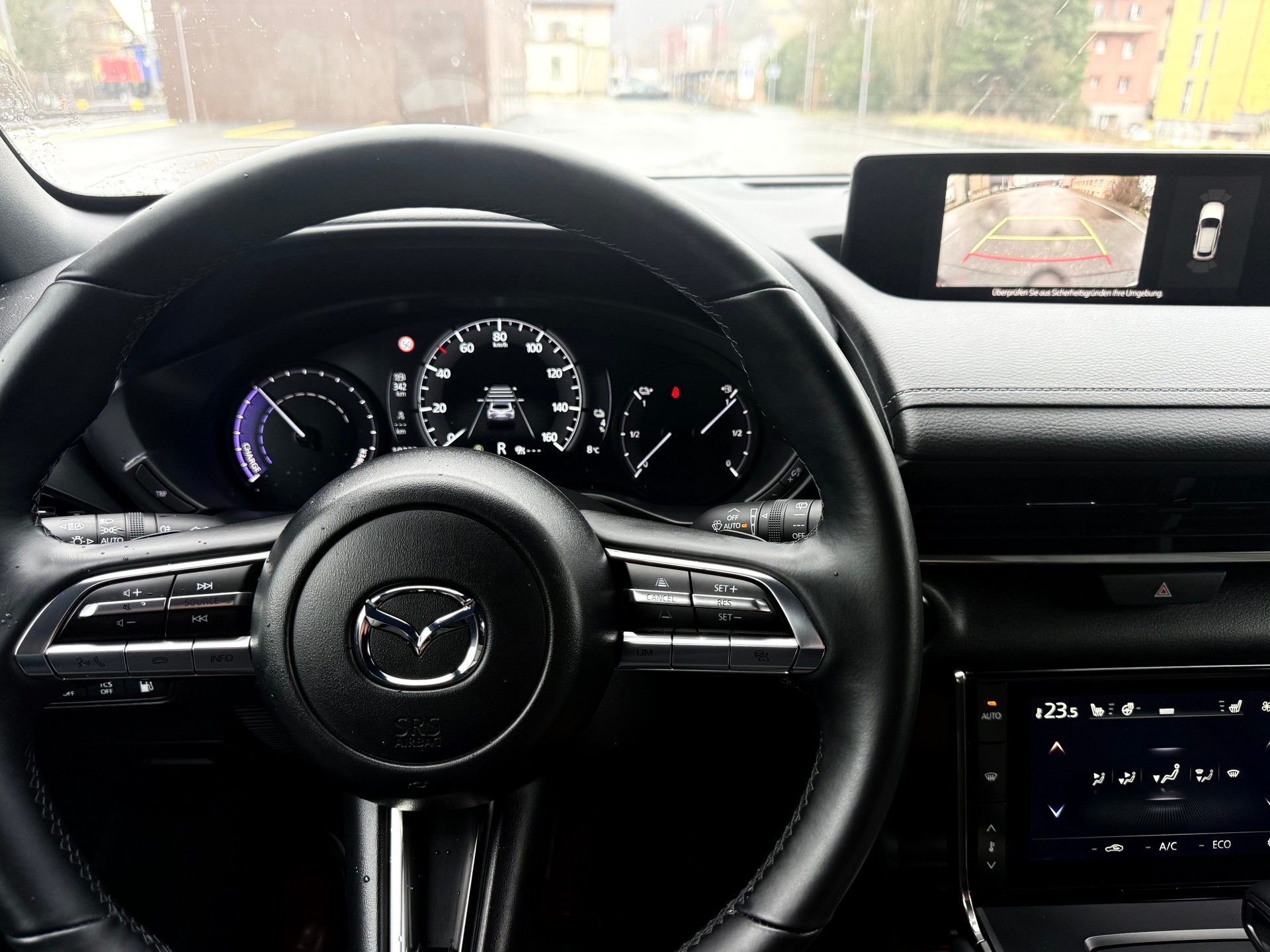 MAZDA MX-30 Skyactiv R-EV Exclusive-Line-image-6