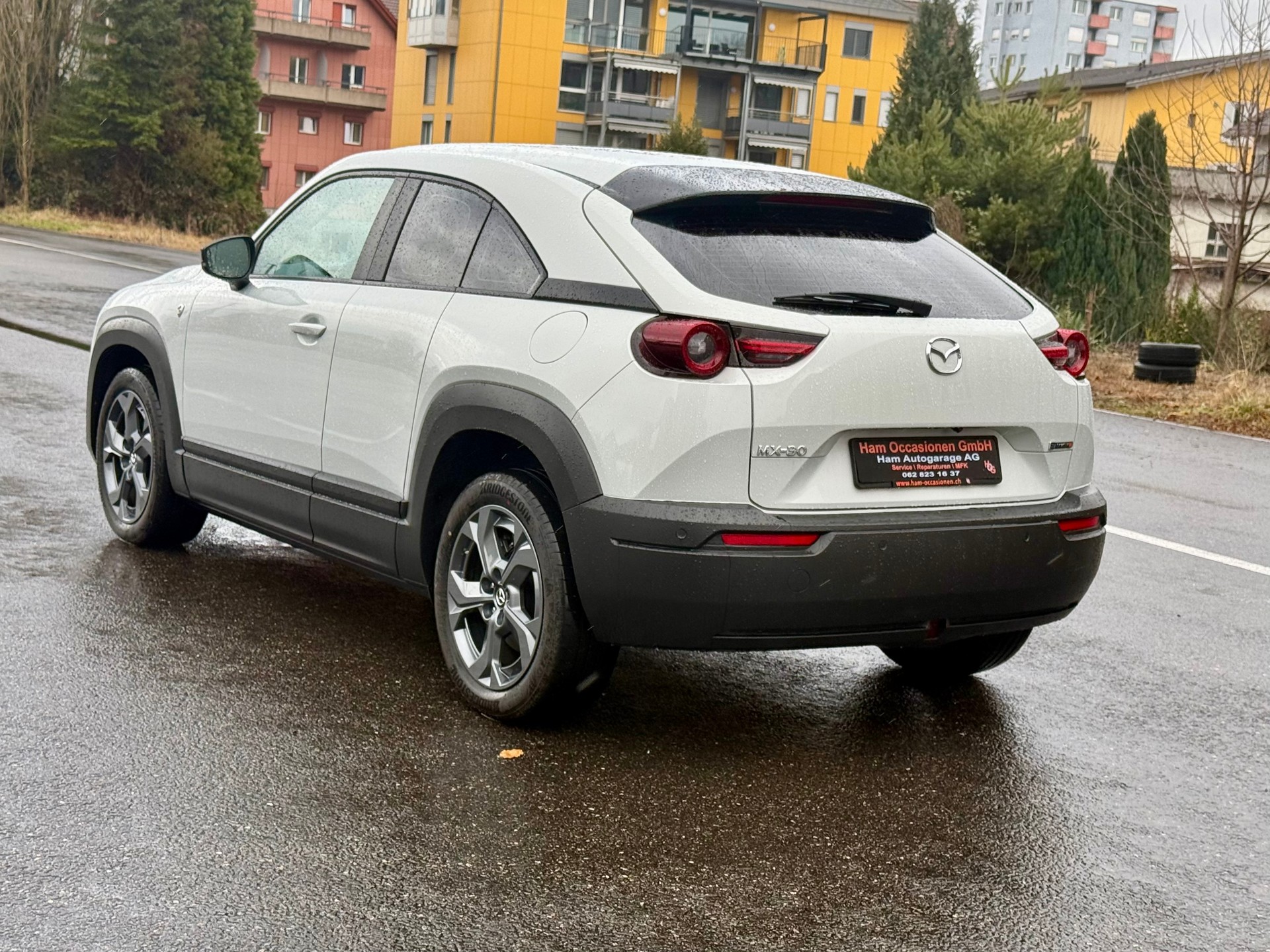 MAZDA MX-30 Skyactiv R-EV Exclusive-Line-showroom-element-2