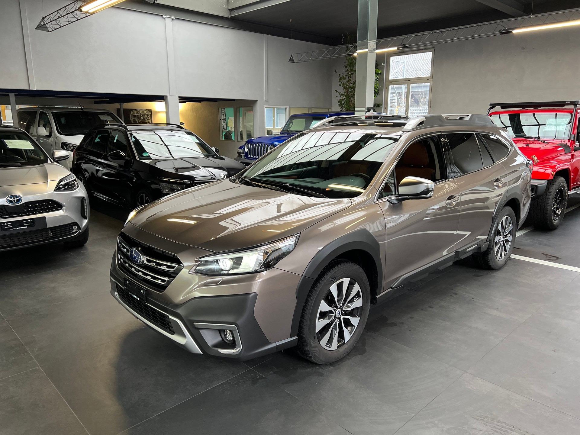 SUBARU Outback 2.5i Luxury AWD Lineartronic-image-0