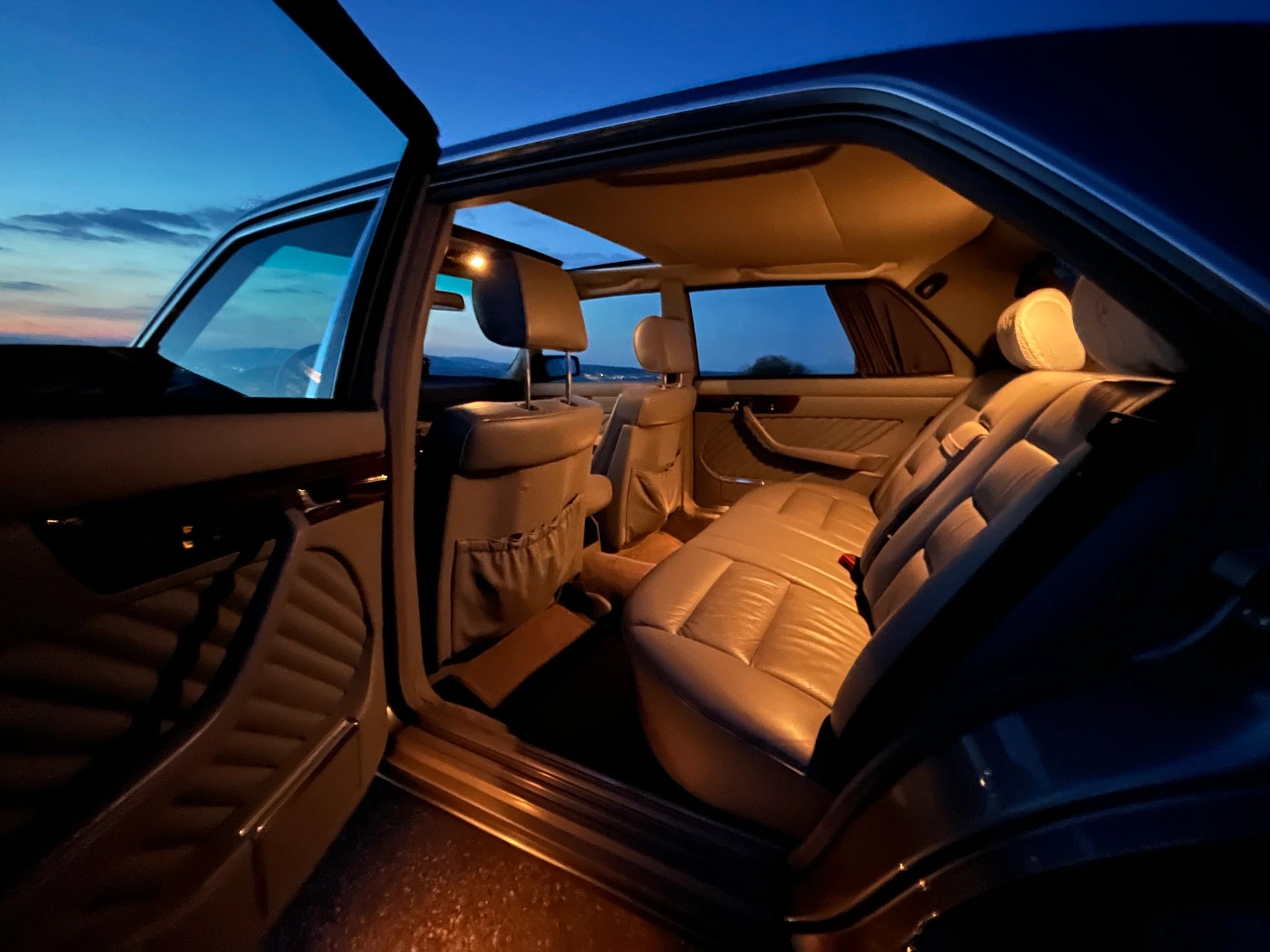 MERCEDES-BENZ 500 SEL W126 VETERAN-image-3