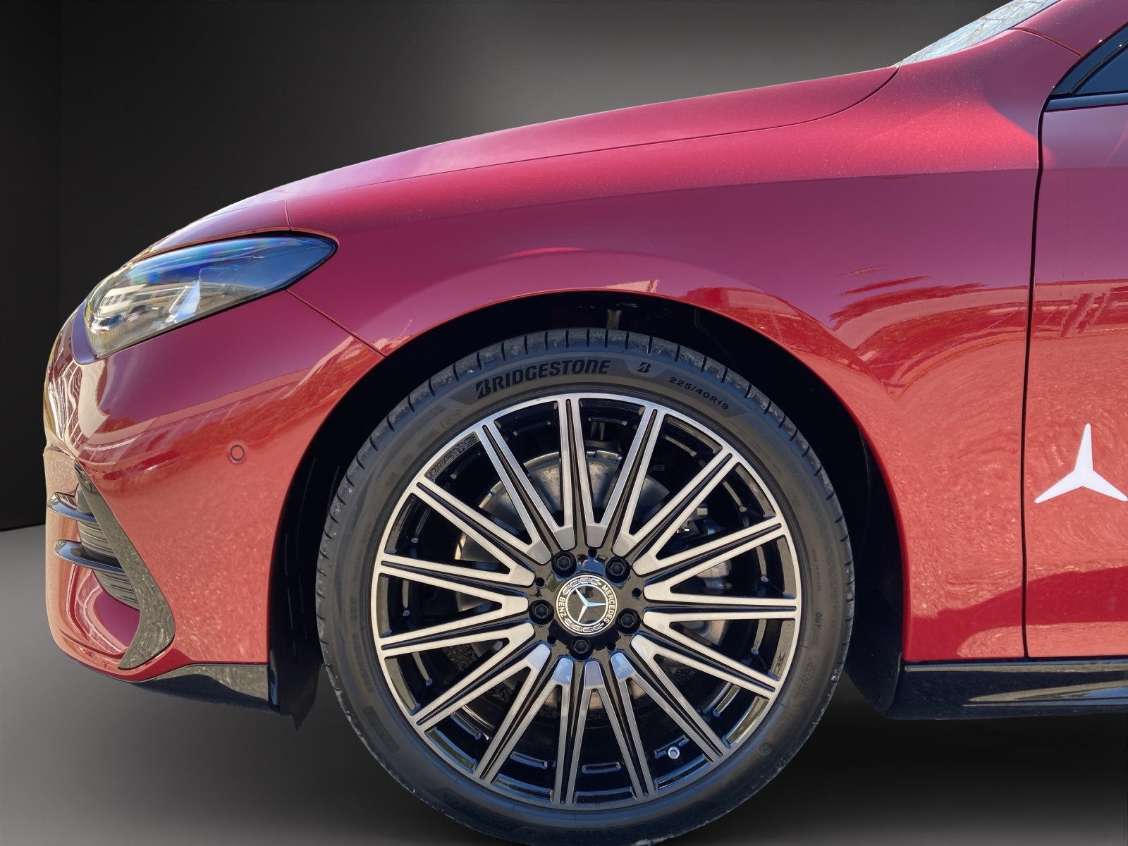 MERCEDES-BENZ CLA 350 4MATIC Shooting Brake with EQ Technology-image-7
