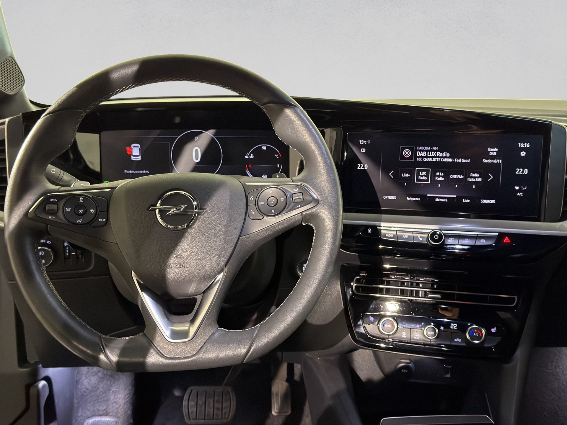 OPEL Mokka 1.2 Direct Injection Turbo Blitz Aut.-image-13