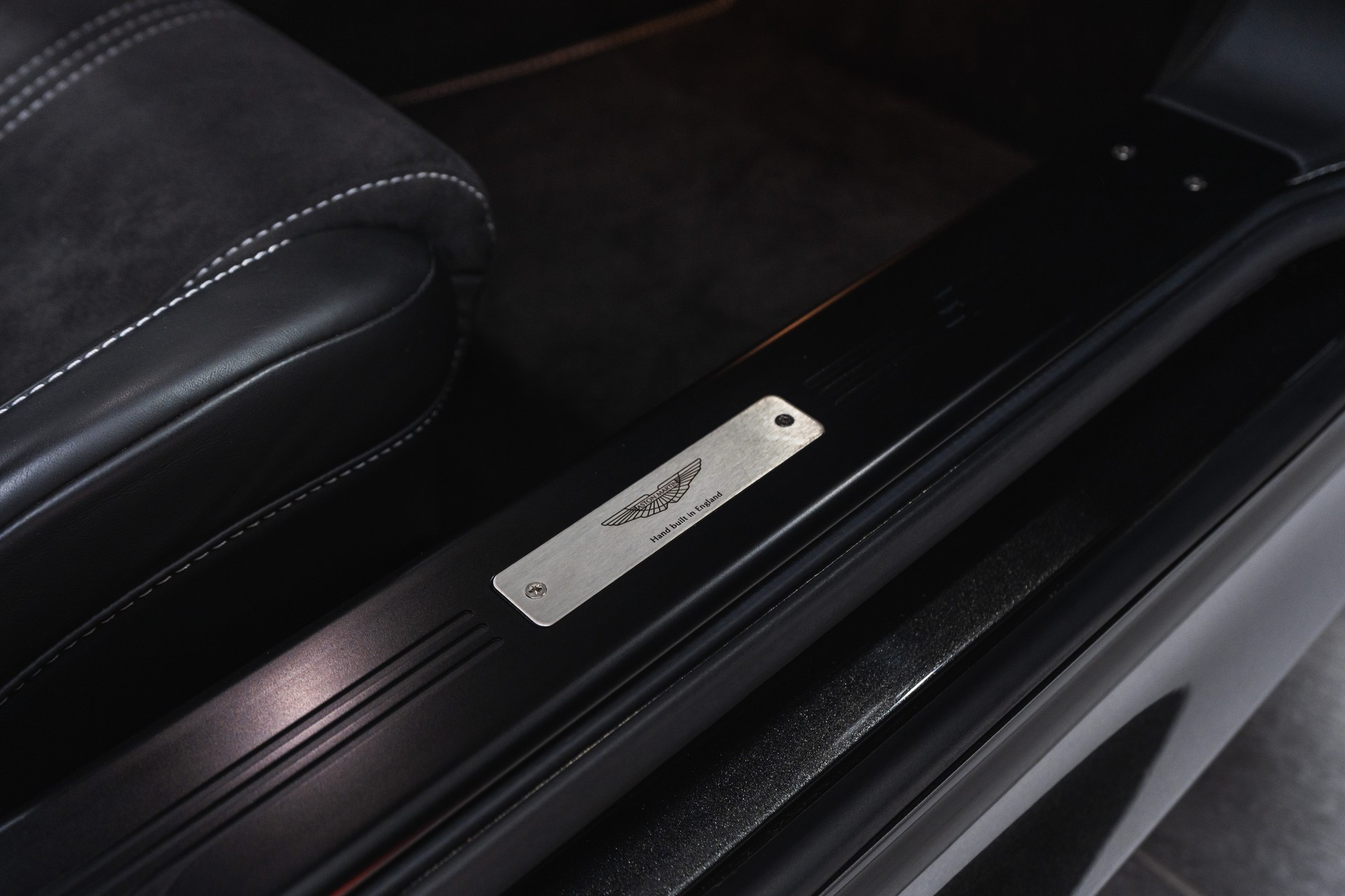 ASTON MARTIN V8 Vantage 4.7 S SP10 / Sportshift-image-18