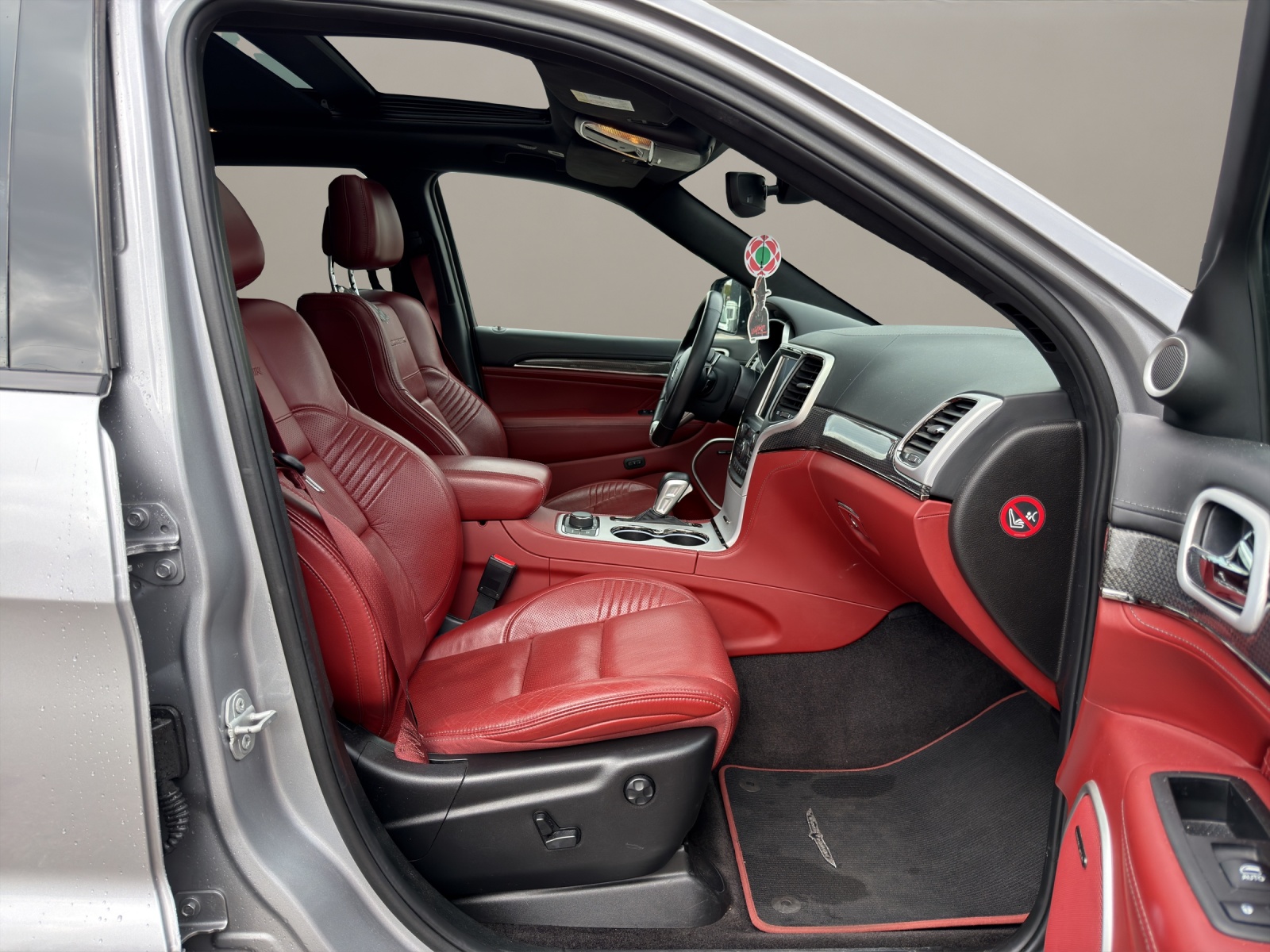 JEEP Grand Cherokee 6.2 V8 HEMI Trackhawk Automatic-image-8