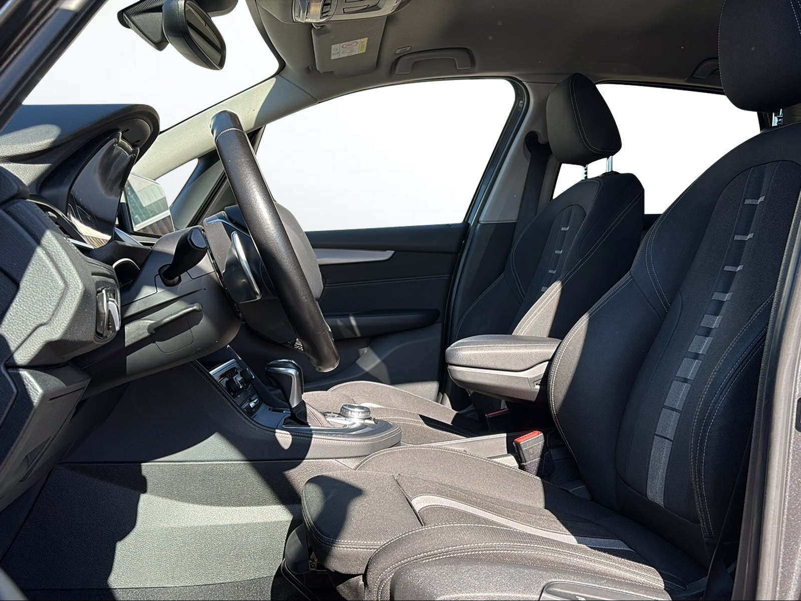 BMW 220d Active Tourer Steptronic-image-7