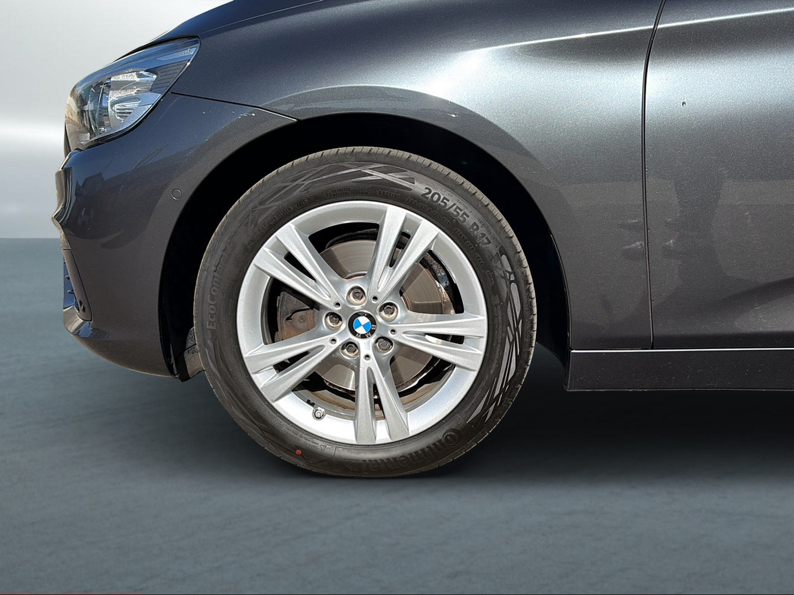 BMW 220d Active Tourer Steptronic-image-2