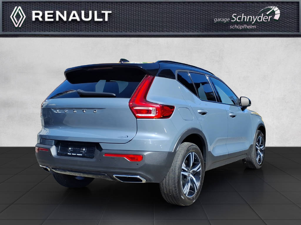 VOLVO XC40 2.0 D4 R-Design AWD-image-3