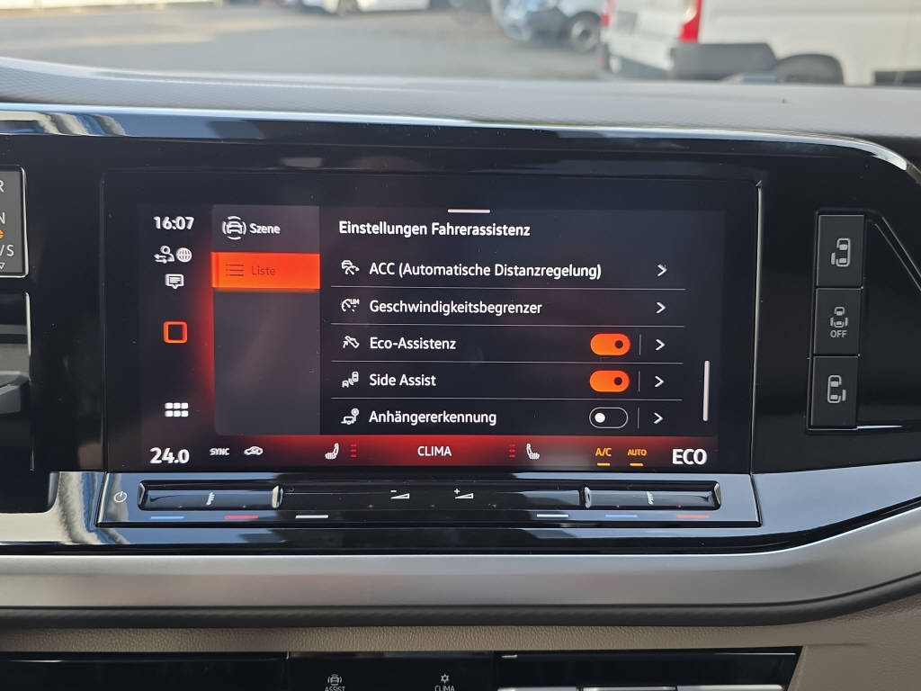 VW Multivan 1.5 TSI eHybrid kurz Style DSG 4motion-image-23
