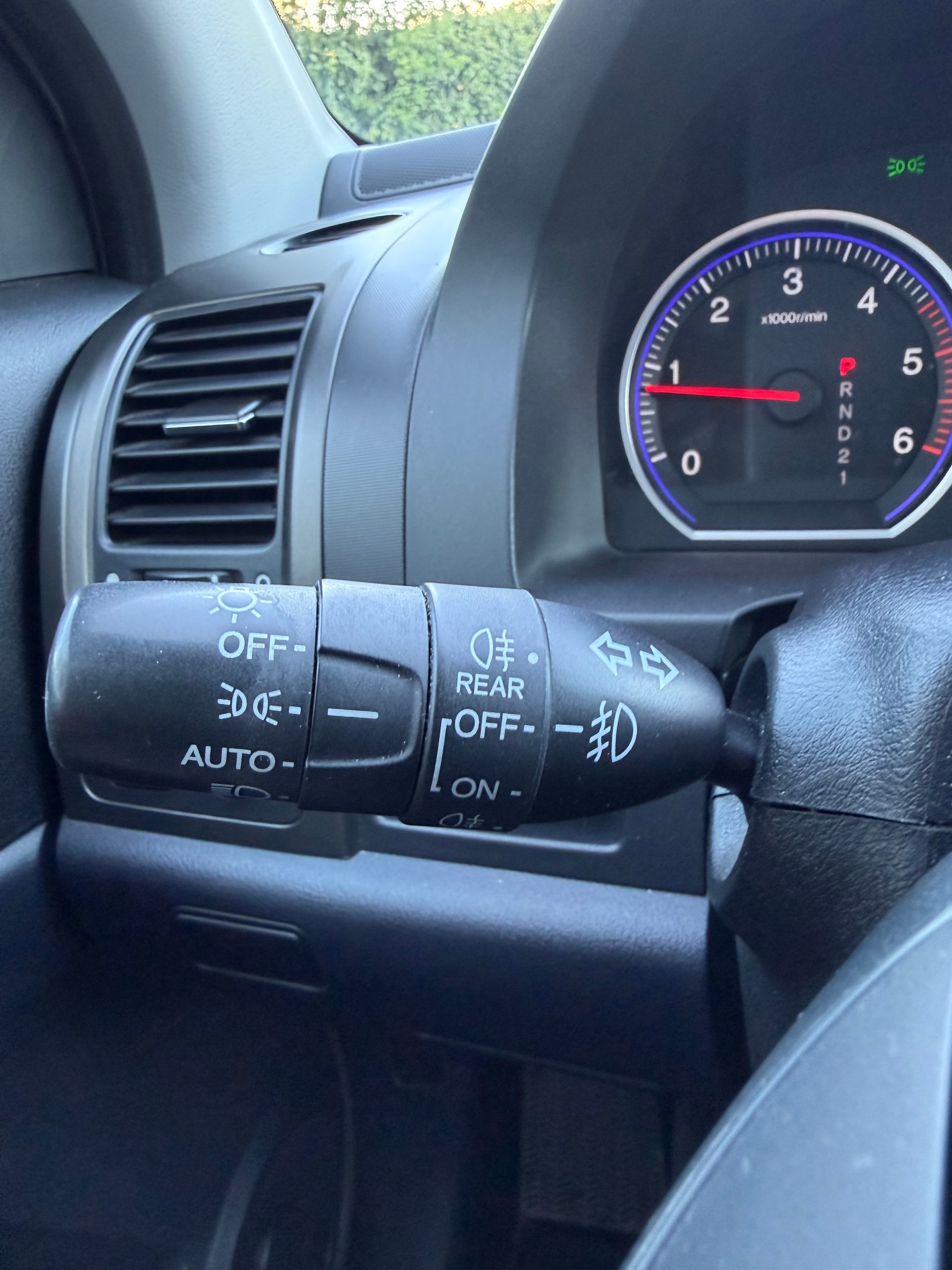 HONDA CR-V 2.2 i-DTEC 4WD Executive Automatic-image-14