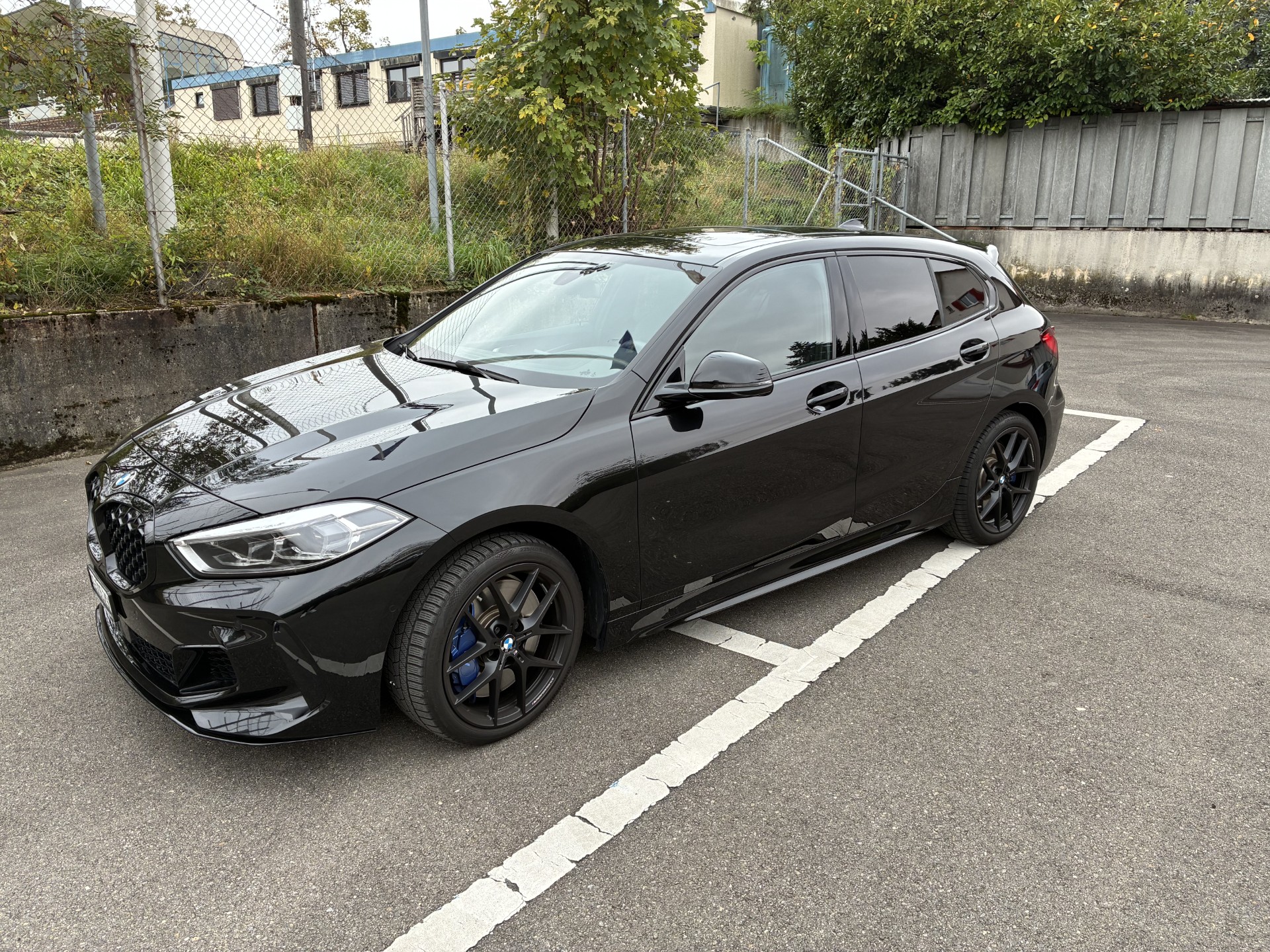 BMW M135i xDrive Steptronic-image-5