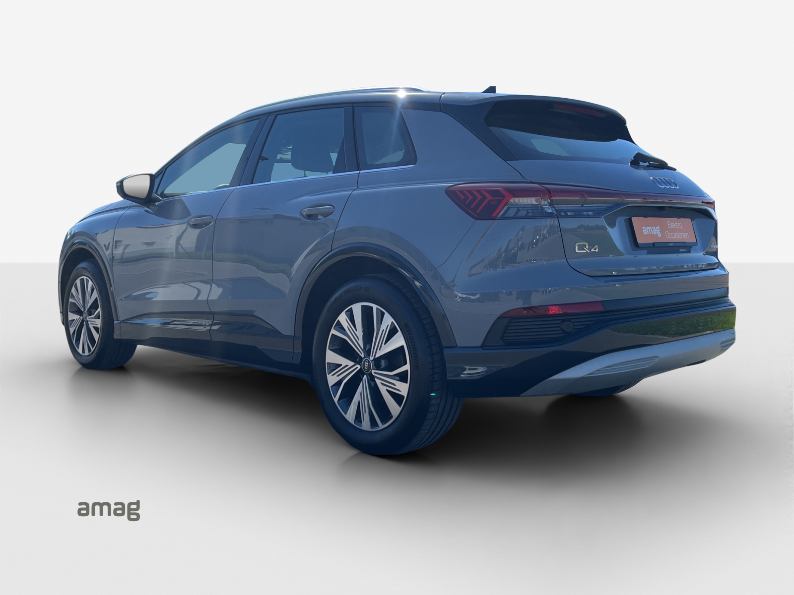 AUDI Q4 e-tron 40-image-2