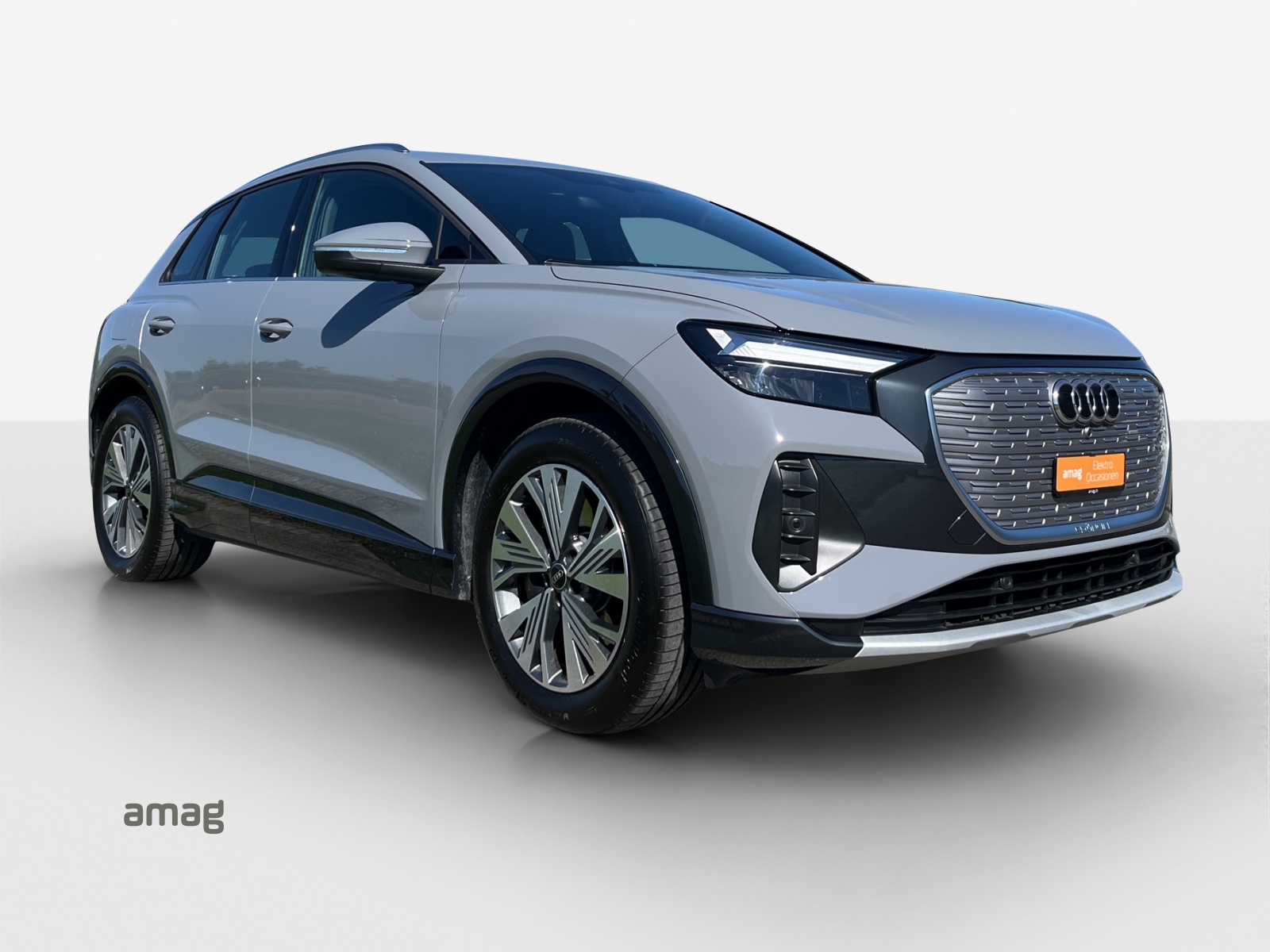 AUDI Q4 e-tron 40-image-6