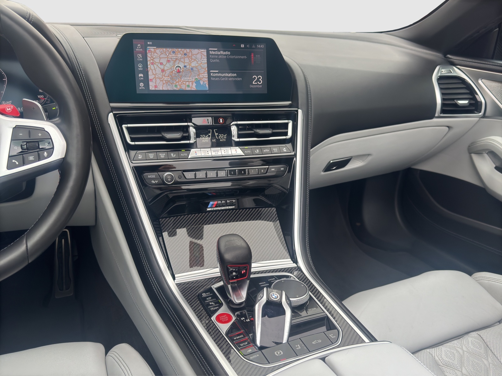 BMW M8 xDrive M Competition Steptronic-image-11