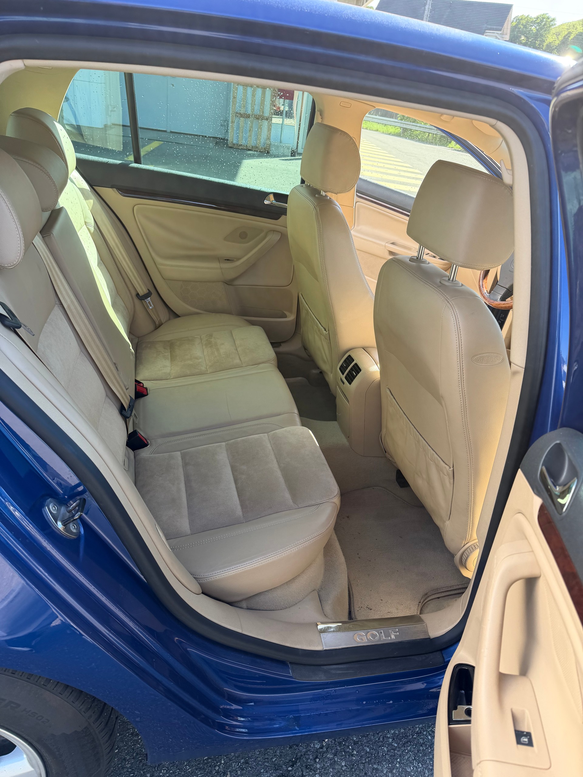 VW Golf 2.0 FSI Comfortline-image-7