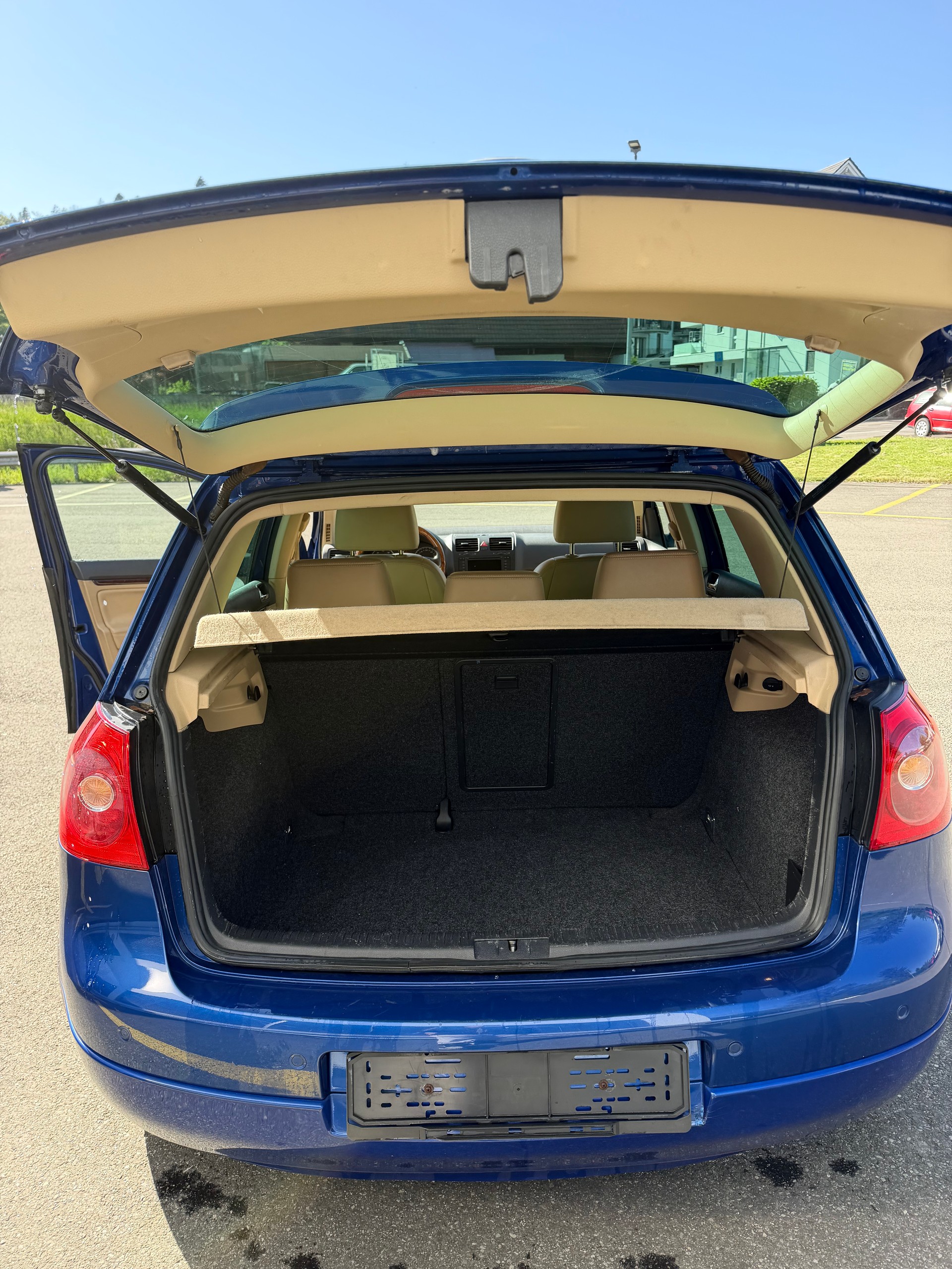 VW Golf 2.0 FSI Comfortline-image-6