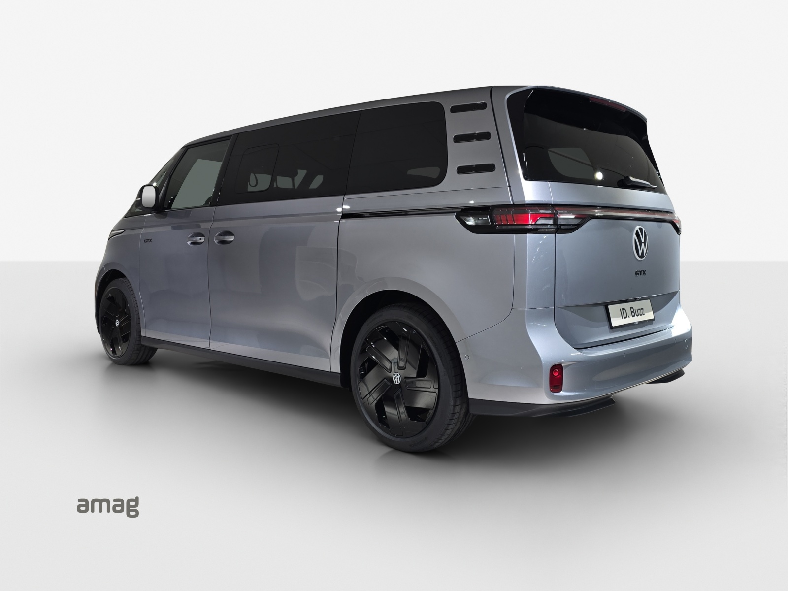VW ID.Buzz LWB GTX 4 Motion-image-2