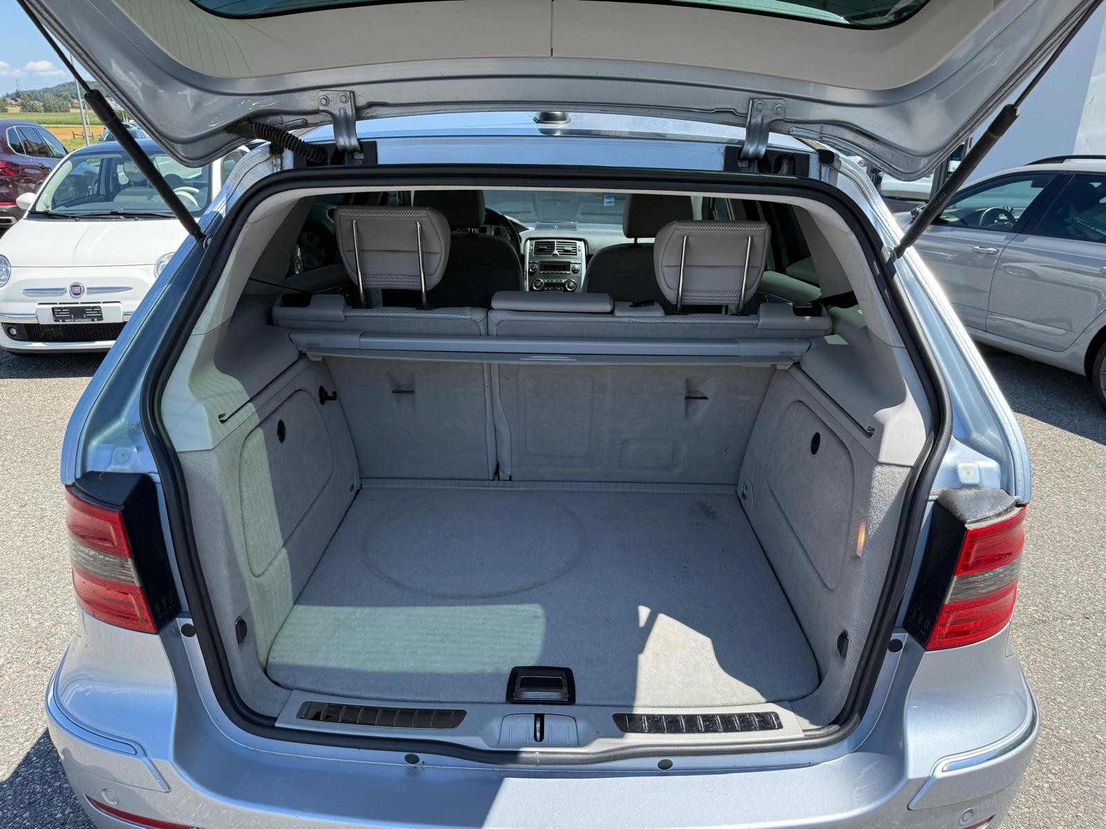 MERCEDES-BENZ B 200-image-4