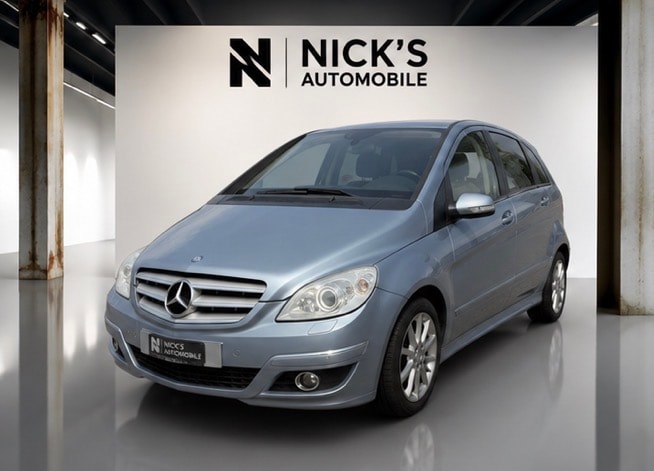 MERCEDES-BENZ B 200