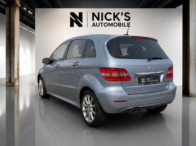 MERCEDES-BENZ B 200-showroom-element-2