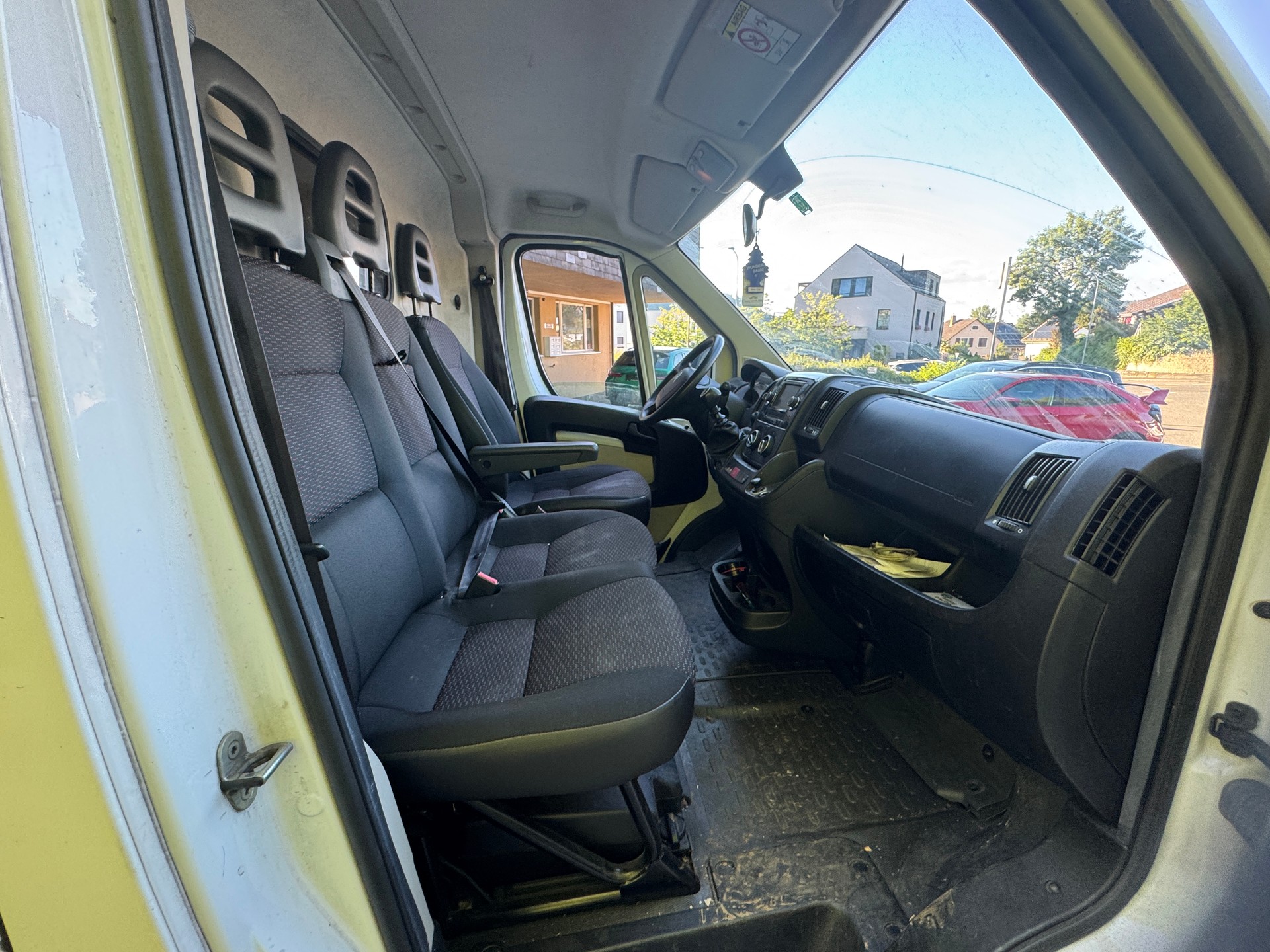 CITROEN Jumper 35 2.0 BlueHDi 130 Attraction L3H2-image-9