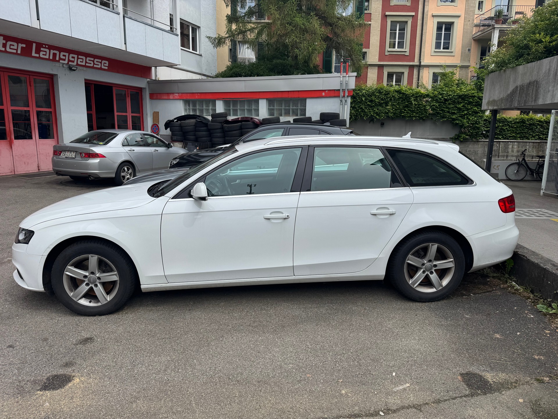 AUDI A4 Avant 2.0 TFSI Style multitronic-image-4