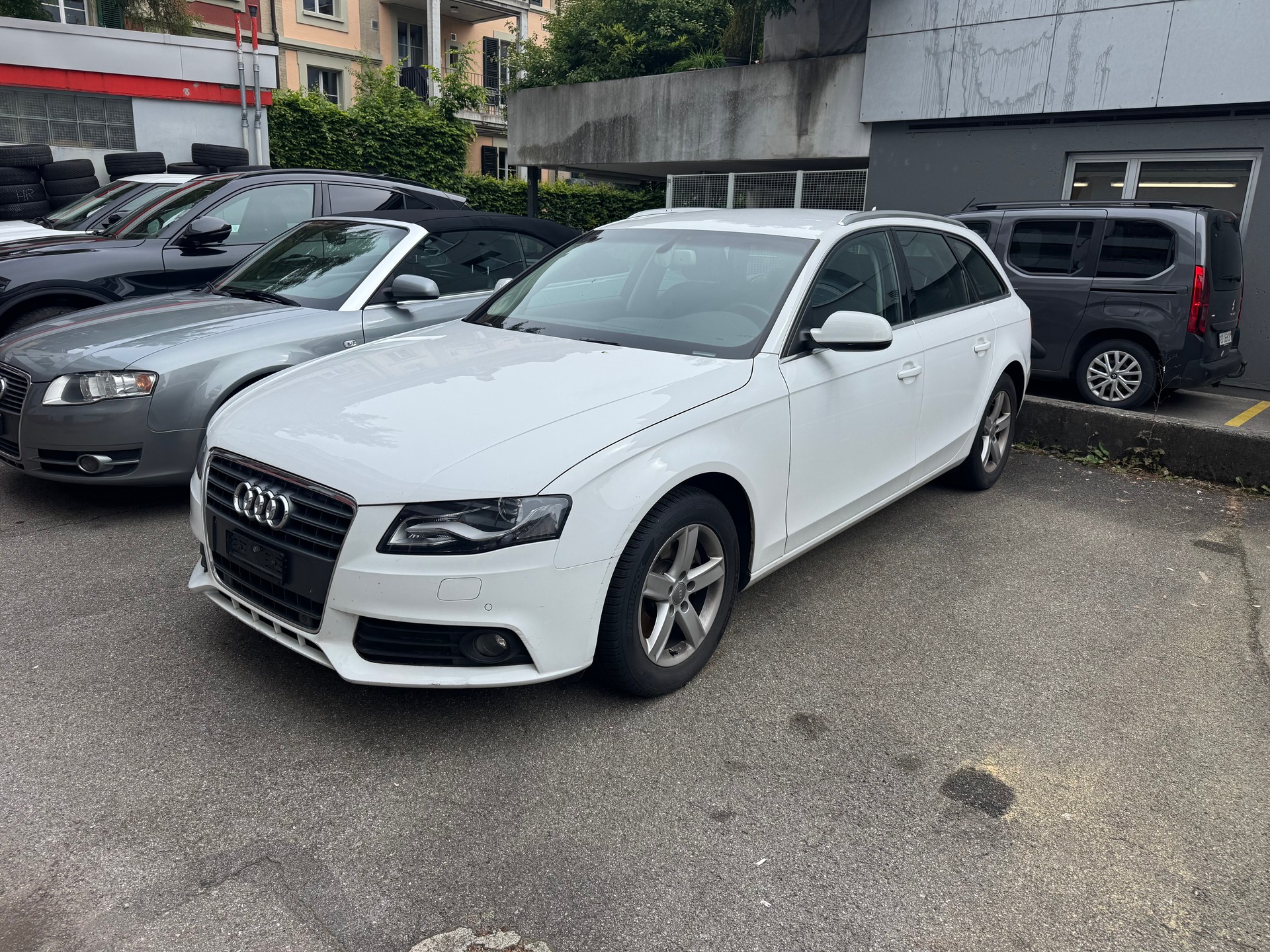 AUDI A4 Avant 2.0 TFSI Style multitronic-image-1