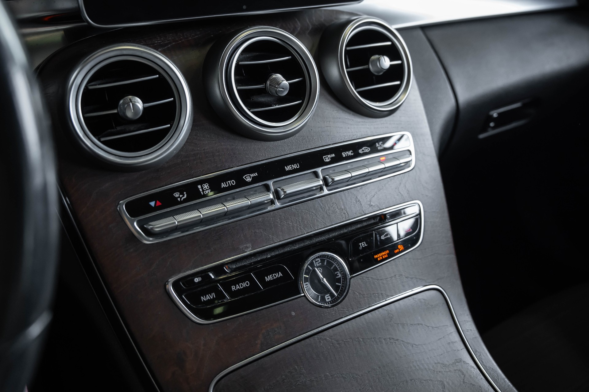 MERCEDES-BENZ C 220 BlueTEC Swiss Star Avantgarde 7G-Tronic-image-22