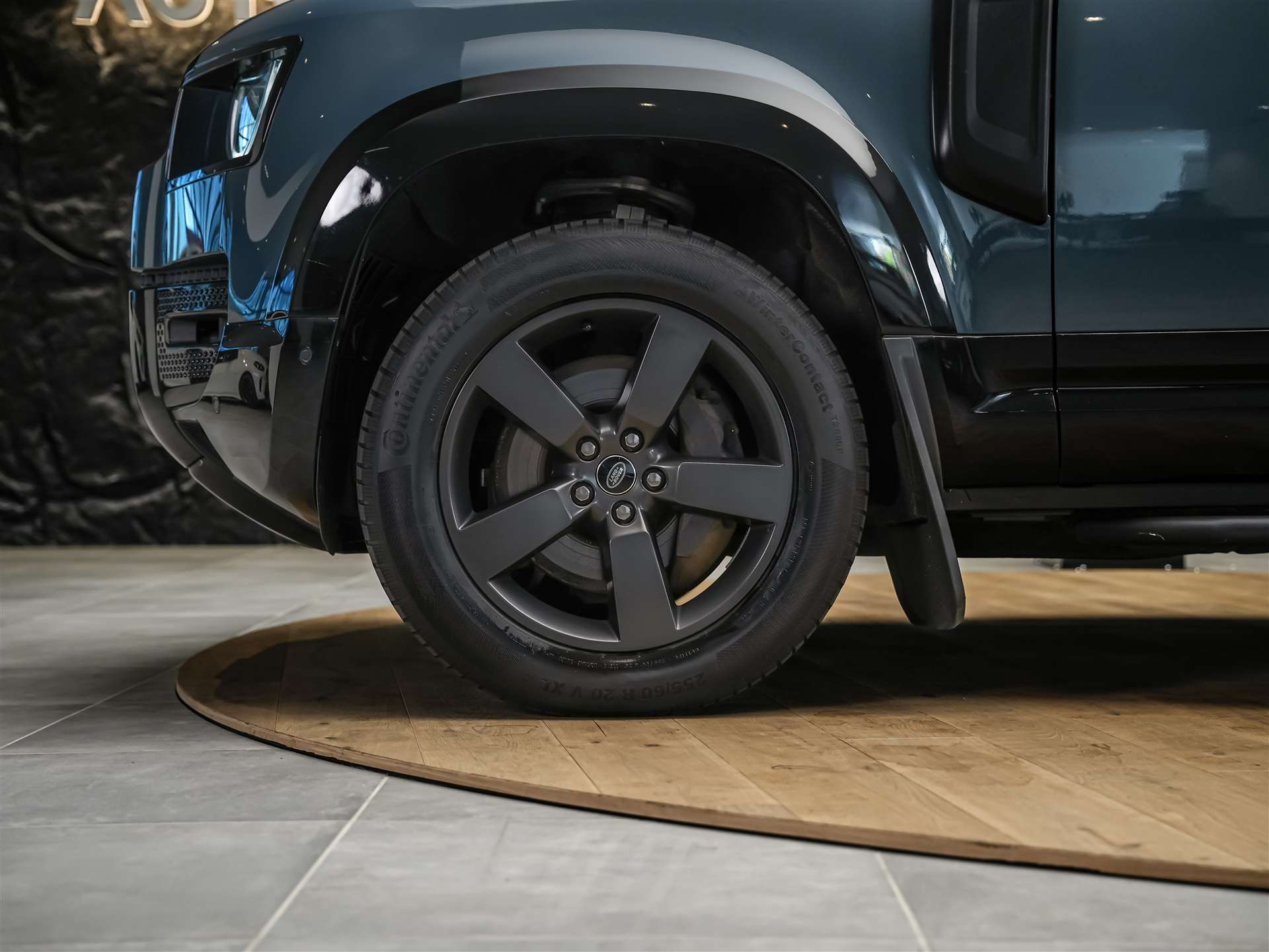 LAND ROVER Defender 110 P400e Si4 PHEV X-Dynamic SE AT8 *CH Auto*Head Up*Panorama*Meridian*360° Kamera*-image-18