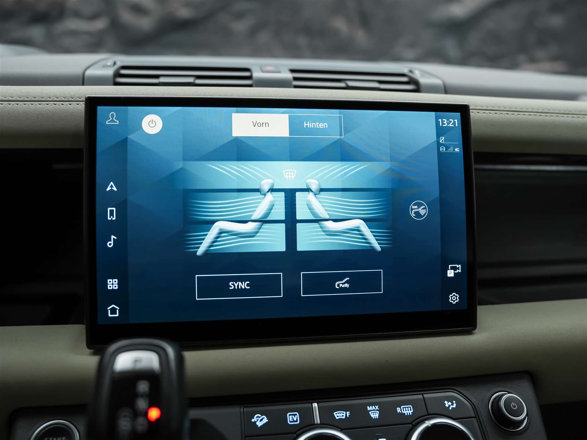LAND ROVER Defender 110 P400e Si4 PHEV X-Dynamic SE AT8 *CH Auto*Head Up*Panorama*Meridian*360° Kamera*-image-35