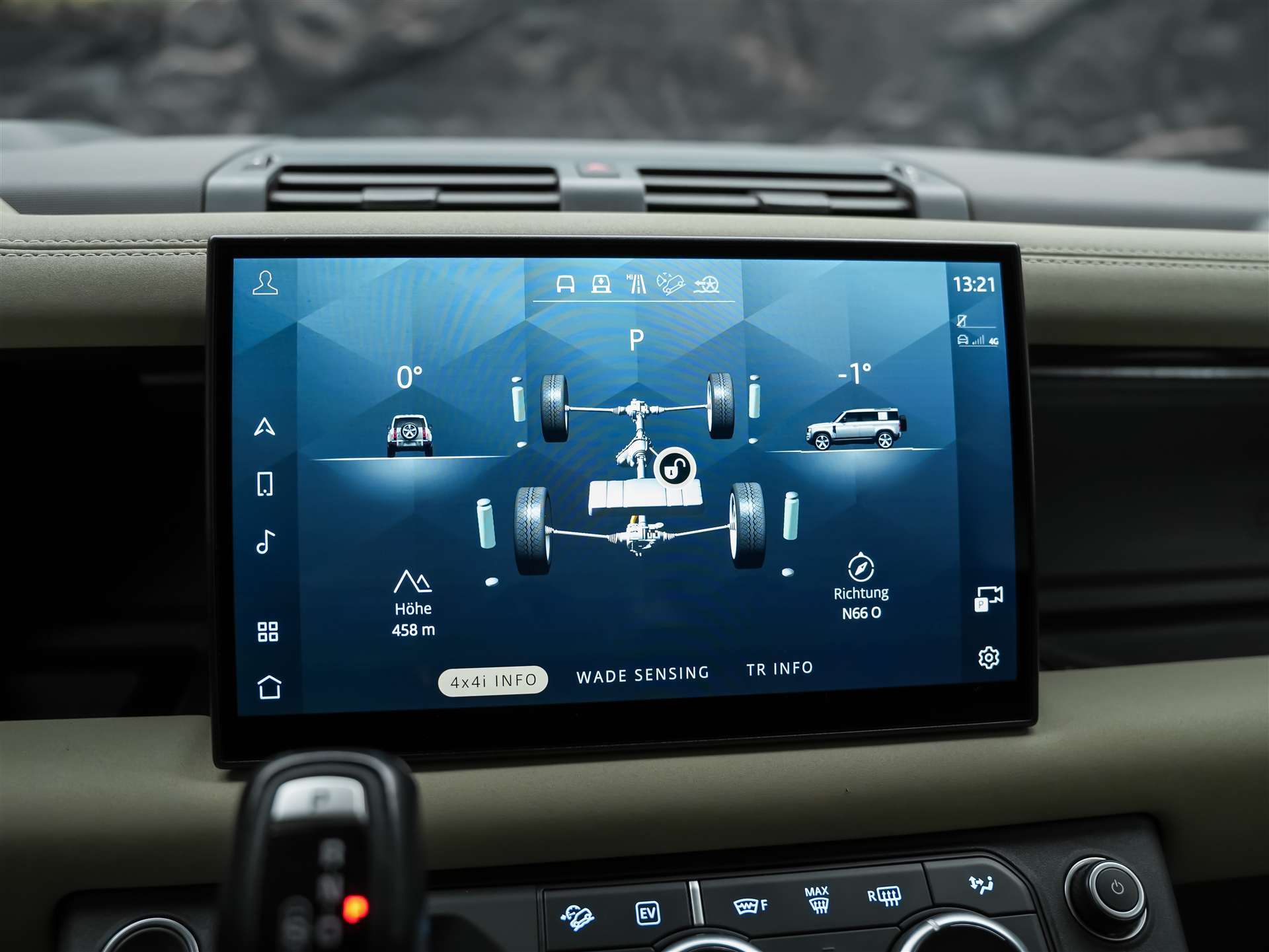 LAND ROVER Defender 110 P400e Si4 PHEV X-Dynamic SE AT8 *CH Auto*Head Up*Panorama*Meridian*360° Kamera*-image-38