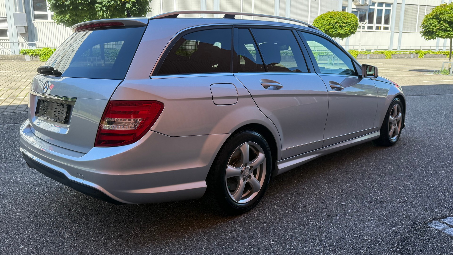 MERCEDES-BENZ C 250 CDI Avantgarde 4Matic 7G-Tronic-image-4