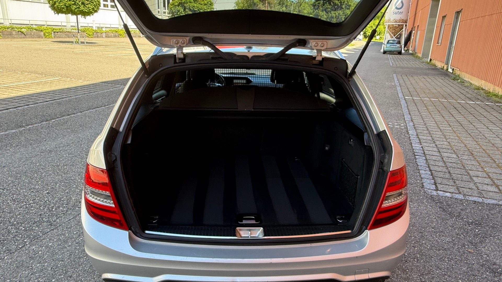 MERCEDES-BENZ C 250 CDI Avantgarde 4Matic 7G-Tronic-image-13
