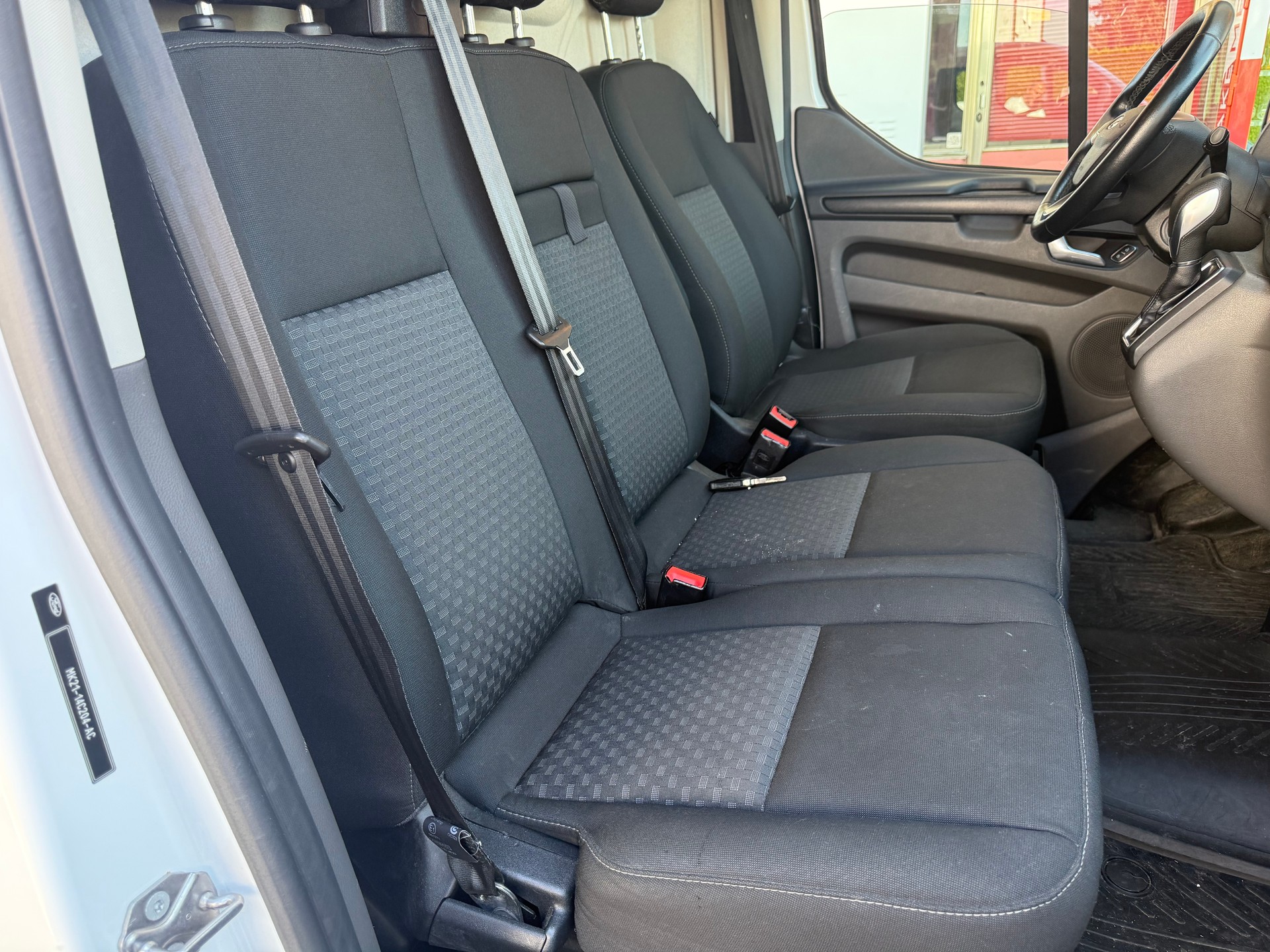 FORD Transit Custom Van 1.0 Eco Boost 340 L1H1 Trend PHEV-image-10