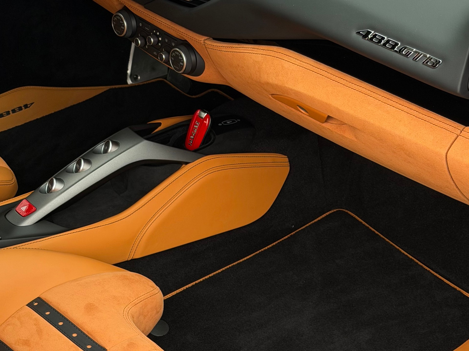 FERRARI 488 GTB 3.9 V8-image-7