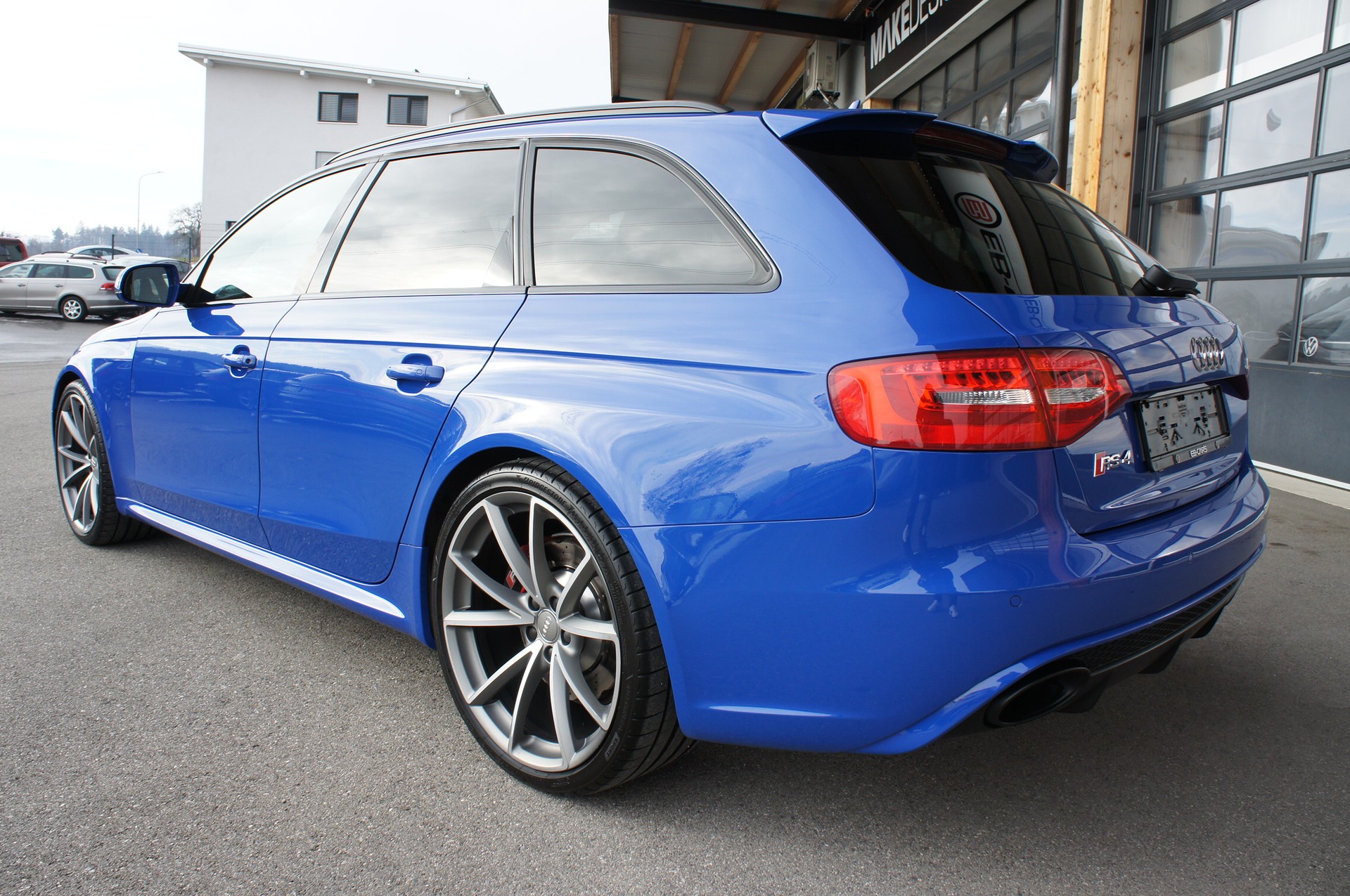 AUDI RS4 Avant Nogaro Selection 4.2 FSI V8 quattro S-tronic-showroom-element-2