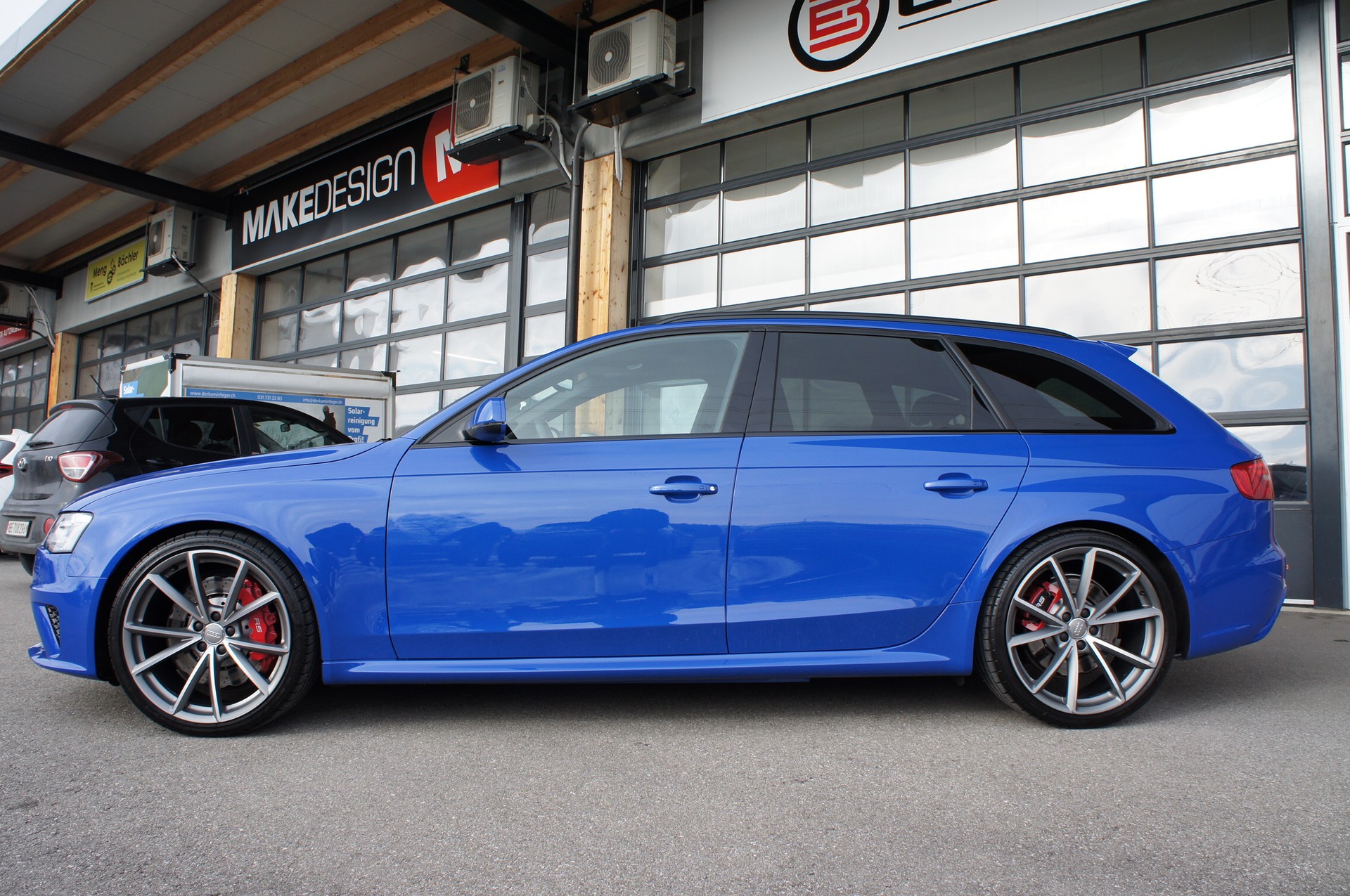 AUDI RS4 Avant Nogaro Selection 4.2 FSI V8 quattro S-tronic-showroom-element-1