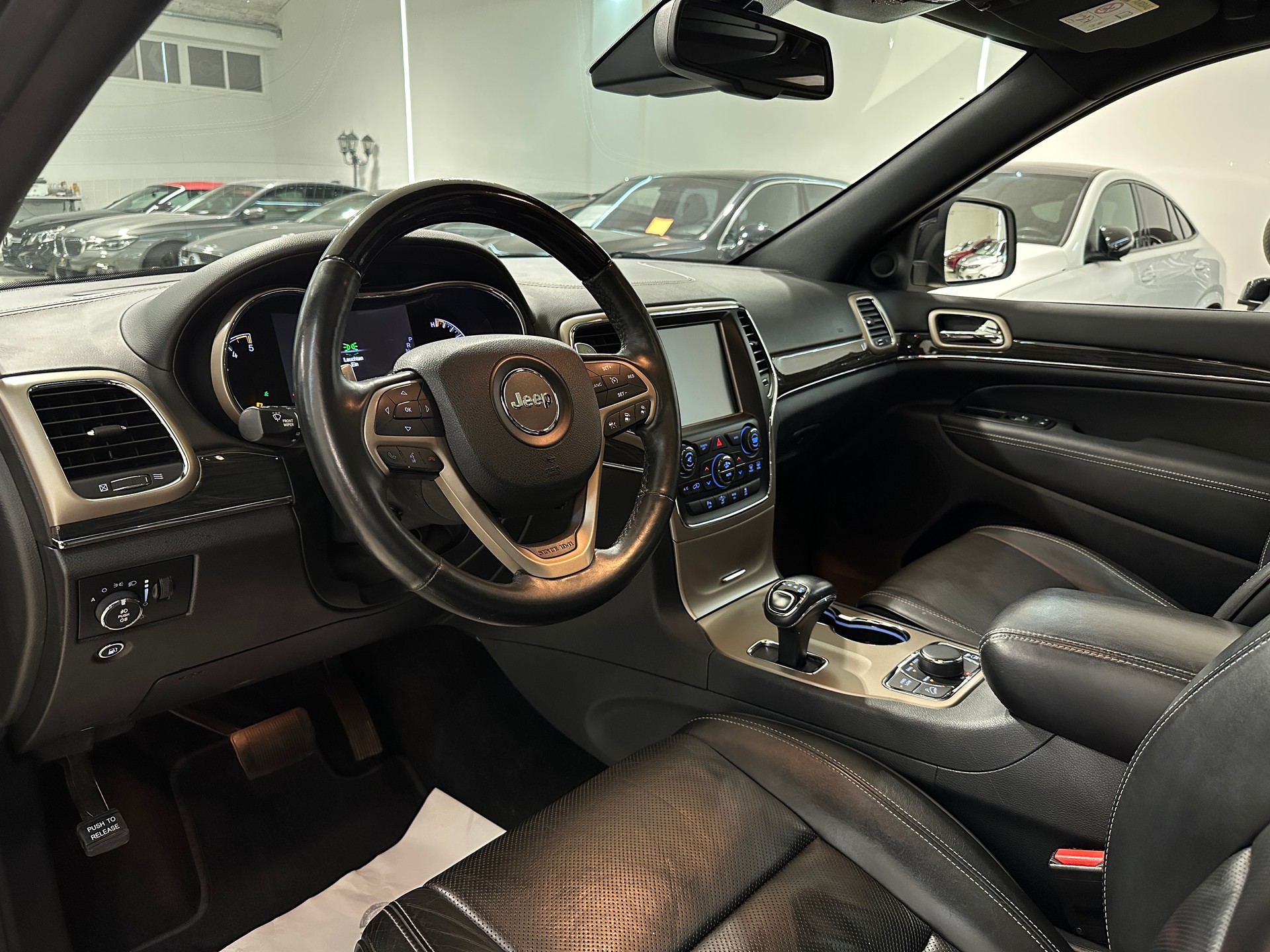 JEEP Grand Cherokee 3.0 CRD Overland Automatic-image-1