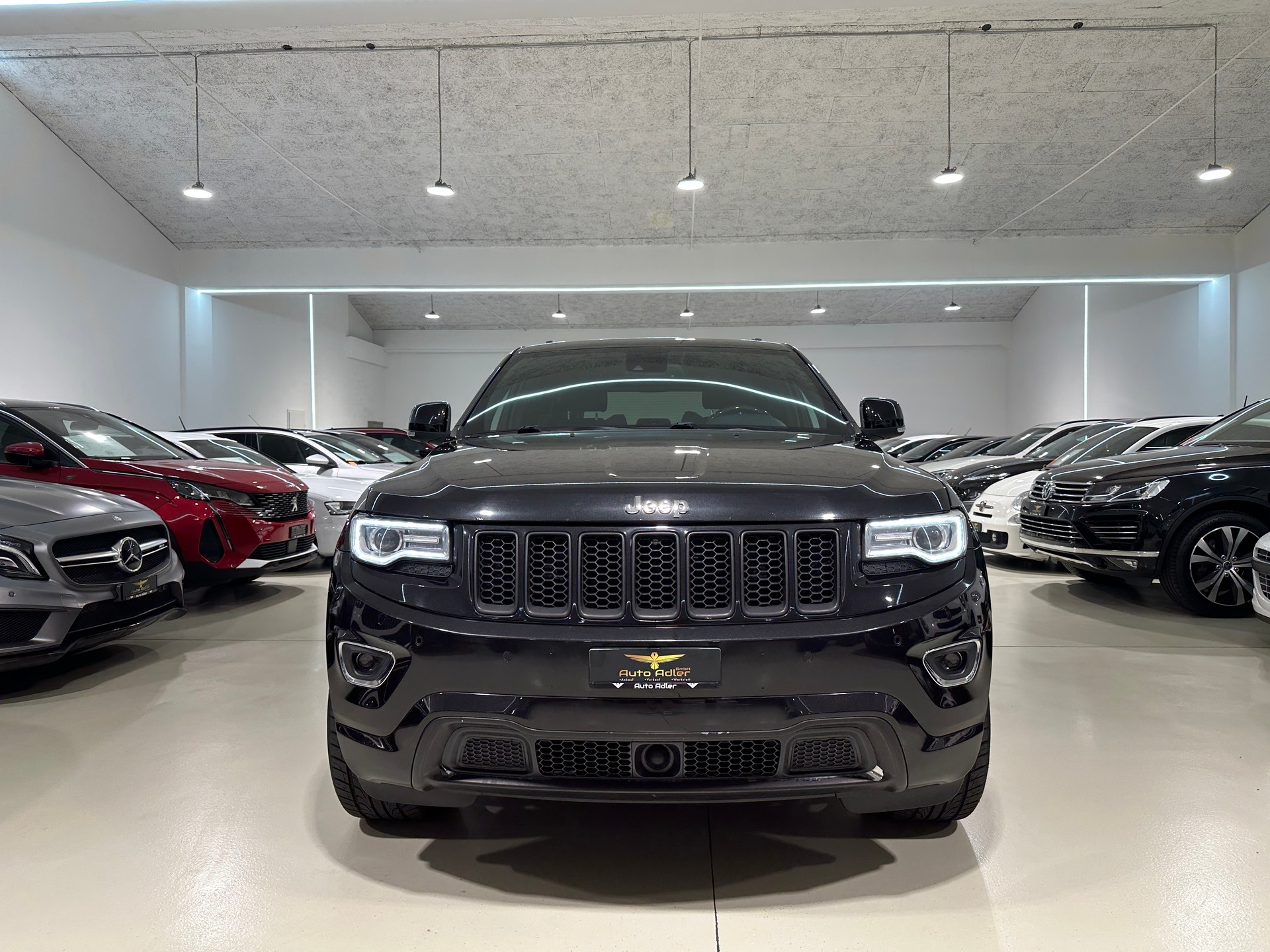 JEEP Grand Cherokee 3.0 CRD Overland Automatic-image-0