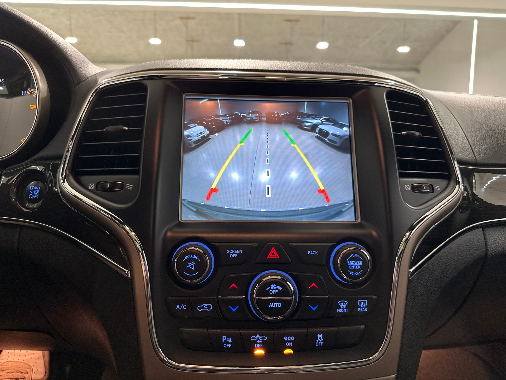 JEEP Grand Cherokee 3.0 CRD Overland Automatic-image-21